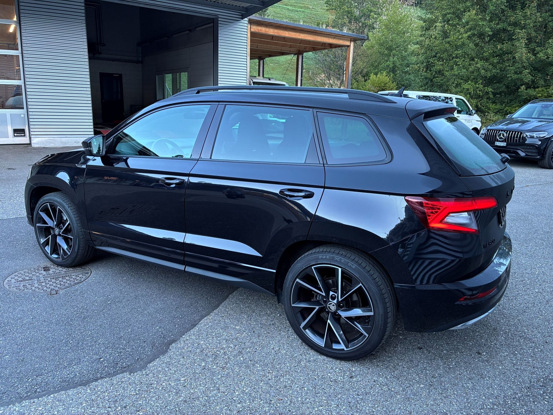 SKODA Karoq 2.0 TSI SportLine 4x4 DSG-image-3