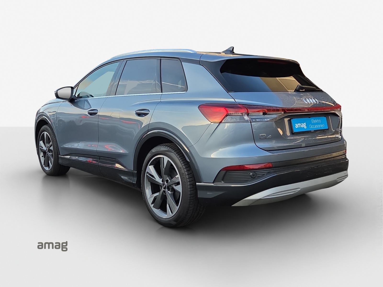 AUDI Q4 e-tron 50 quattro-image-2