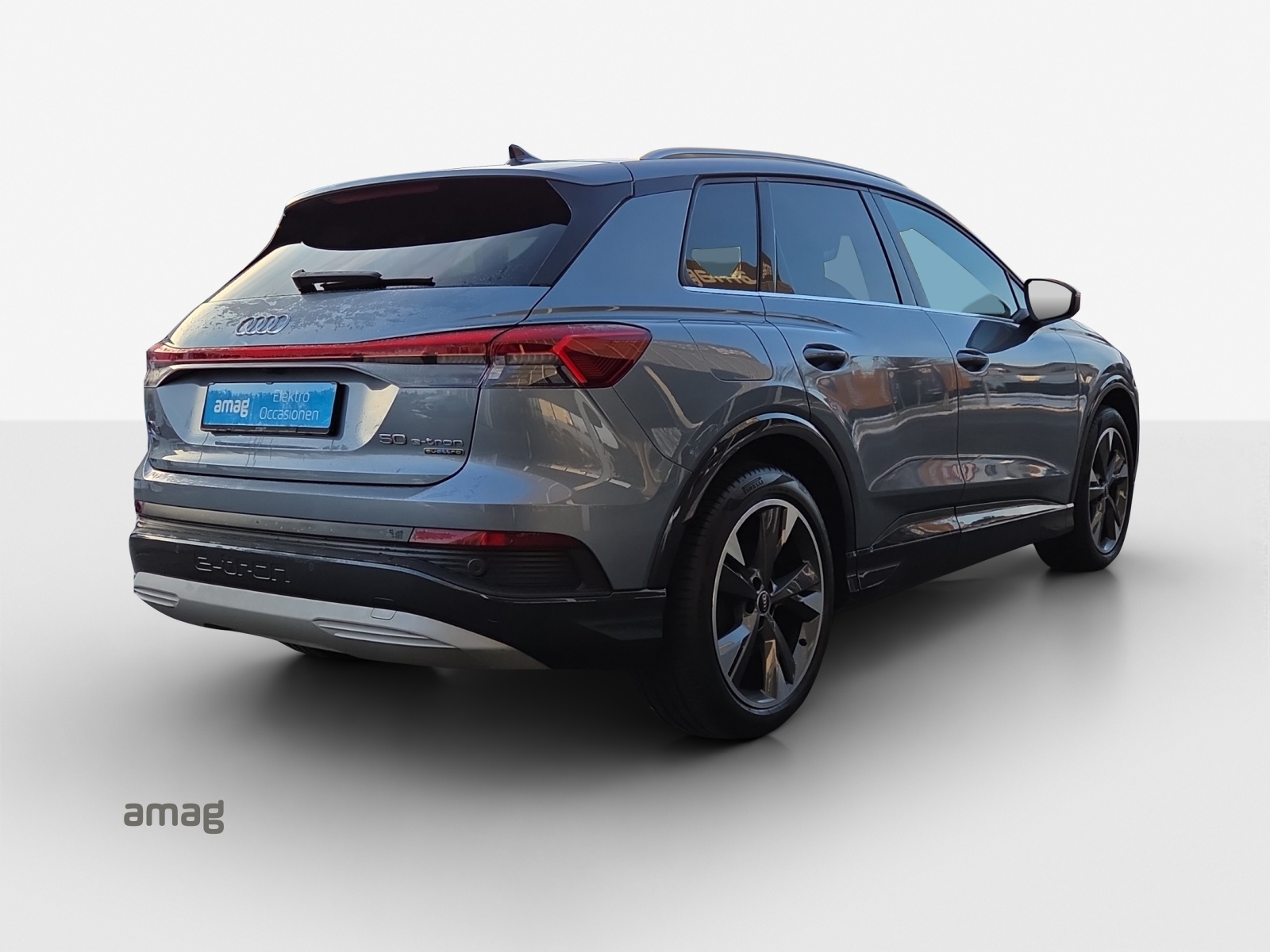 AUDI Q4 e-tron 50 quattro-image-5