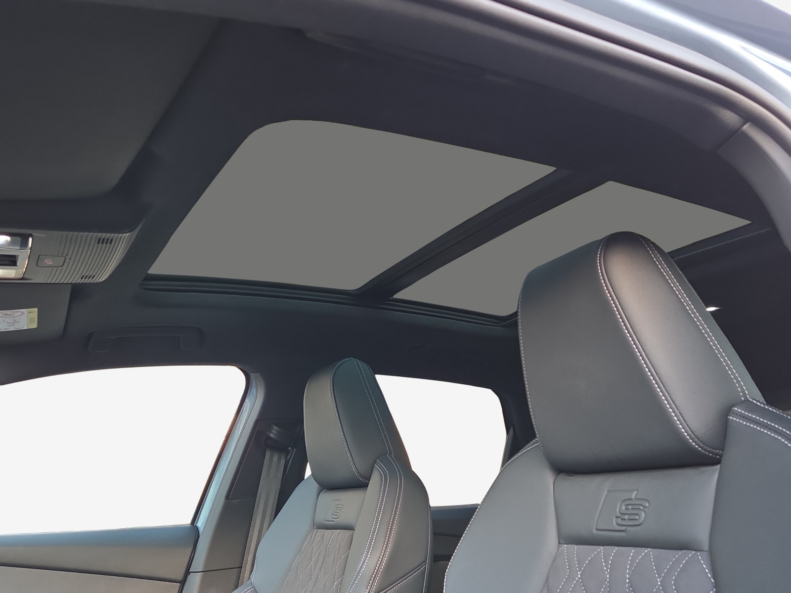 AUDI Q4 e-tron 50 quattro-image-15