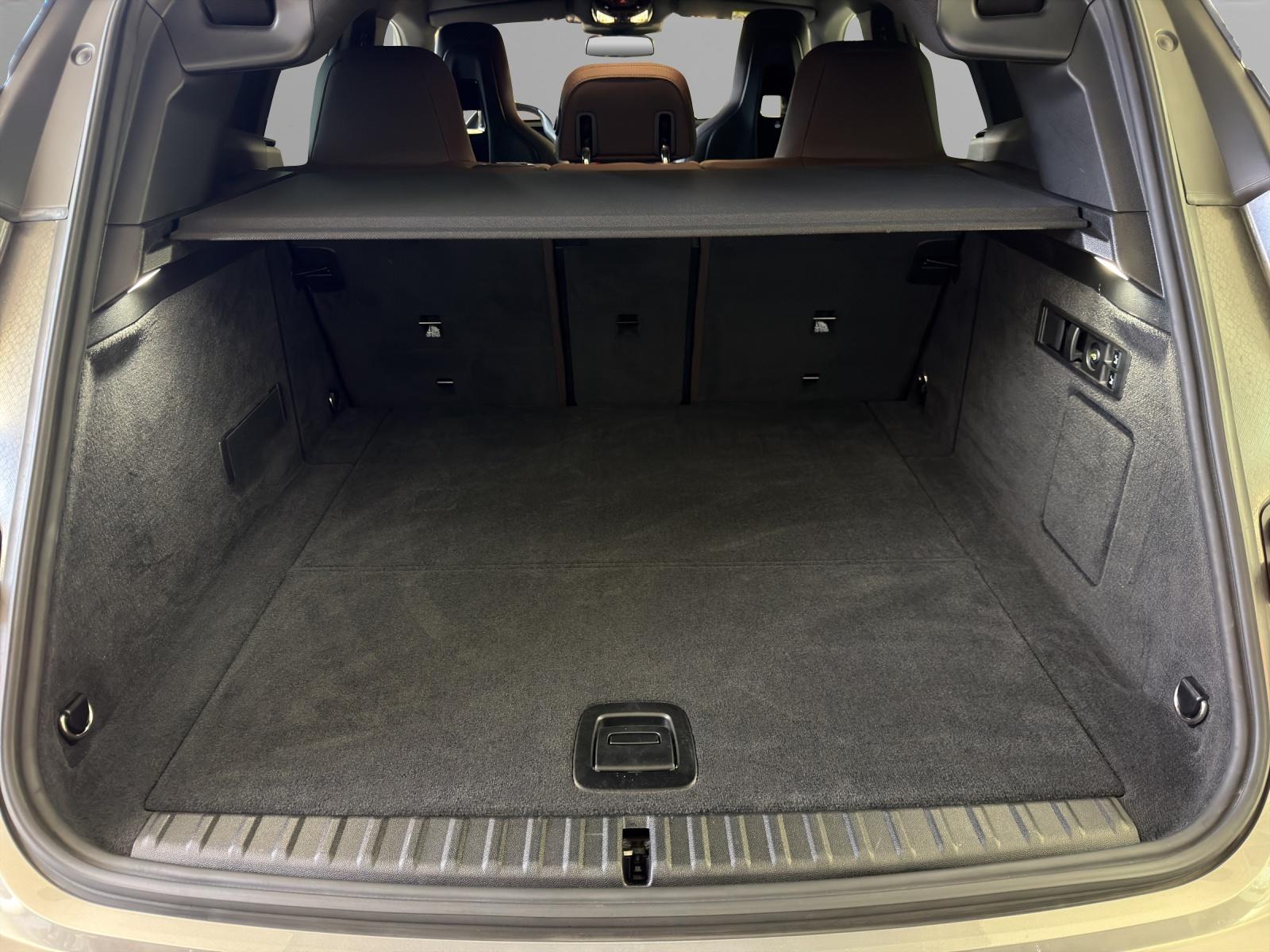 BMW iX xDrive50 SportPaket-image-21