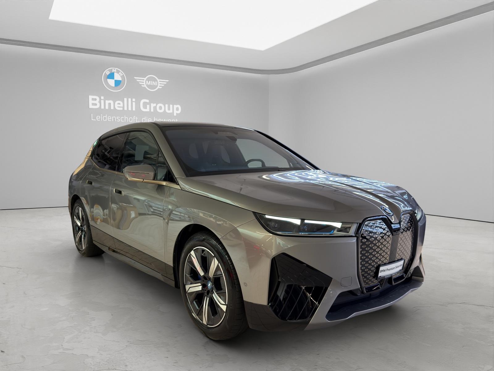 BMW iX xDrive50 SportPaket-image-7