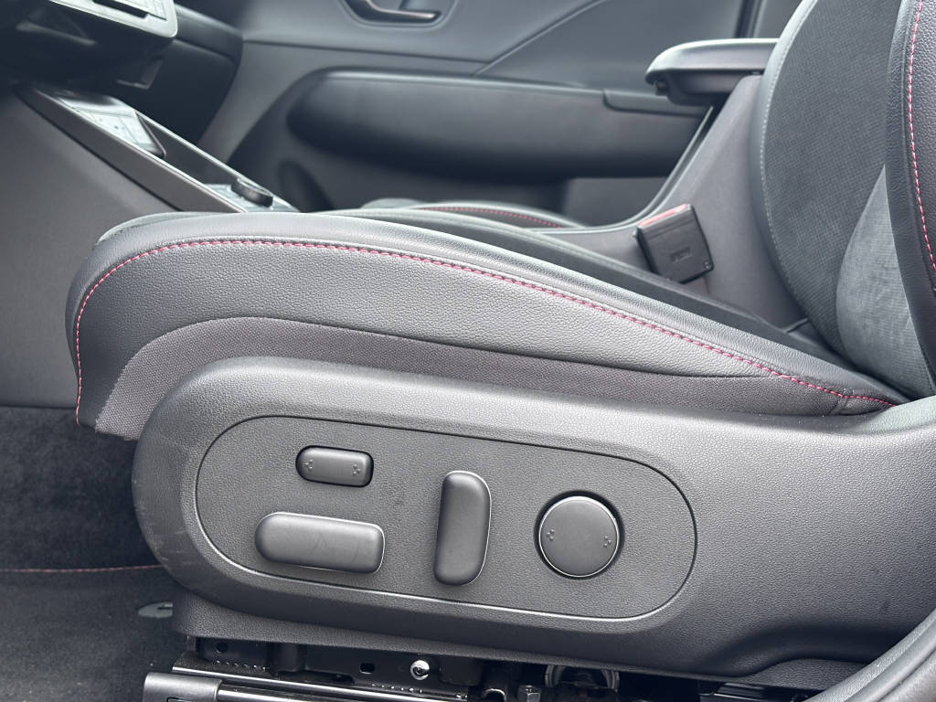 HYUNDAI Kona 1.6 GDi Hybrid N-Line-image-12