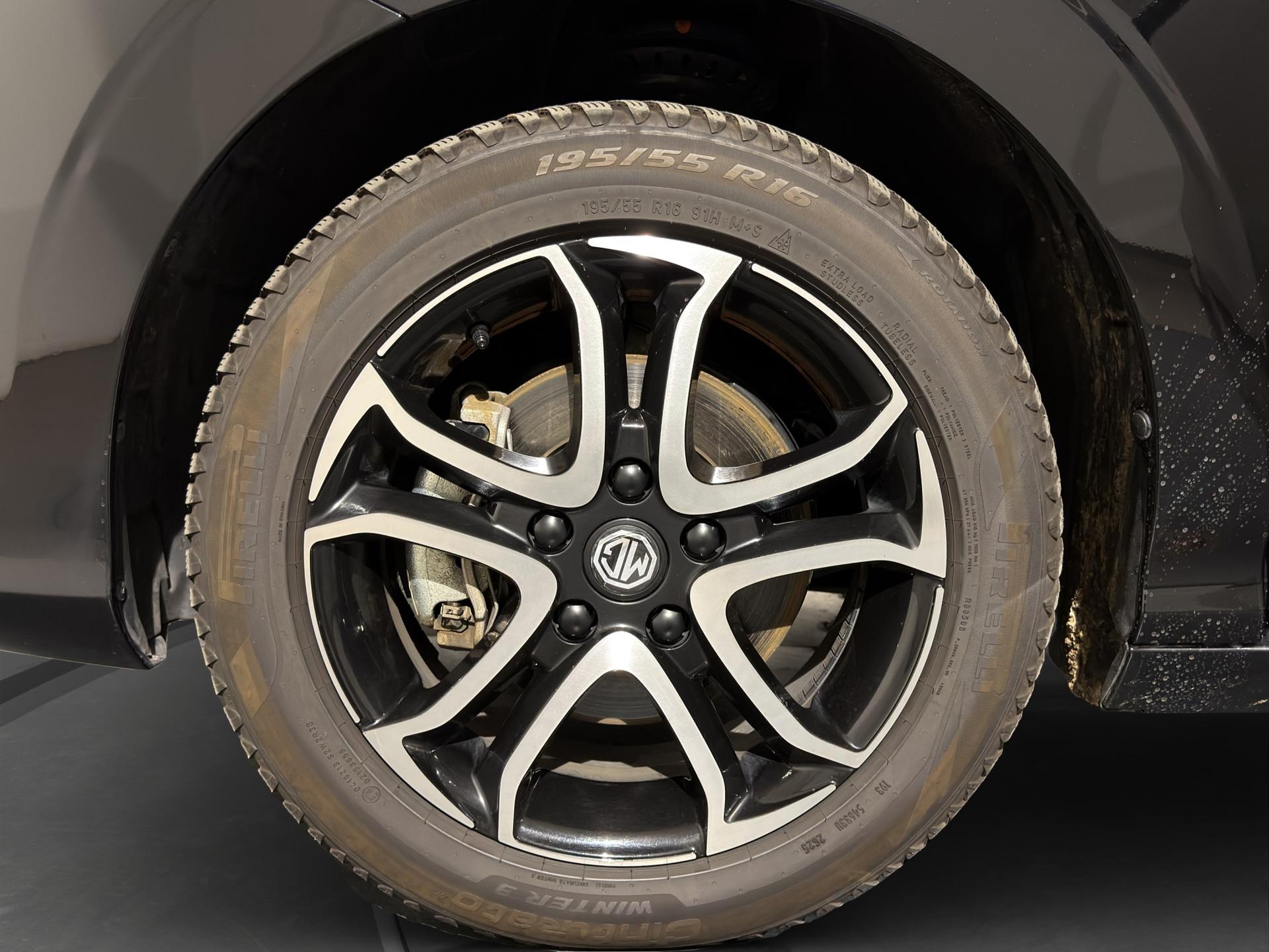 MG 3 1.5 Hybrid Luxury Aut.-image-14