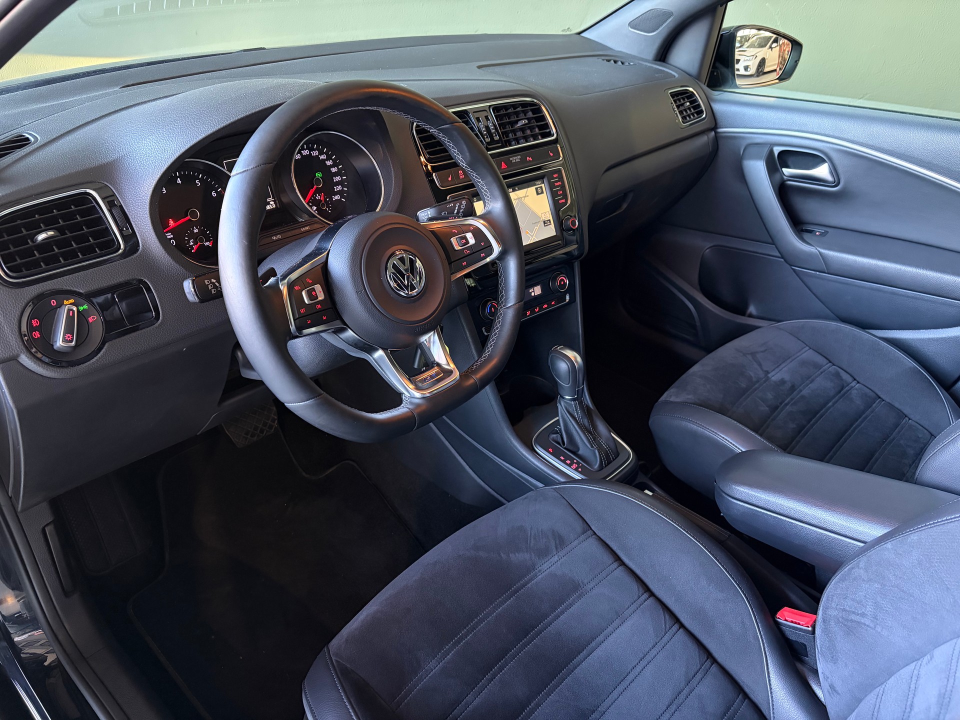 VW Polo 1.4 TSI ACT BlueGT DSG ***Ab MFK***El-Panoramadach***-image-12