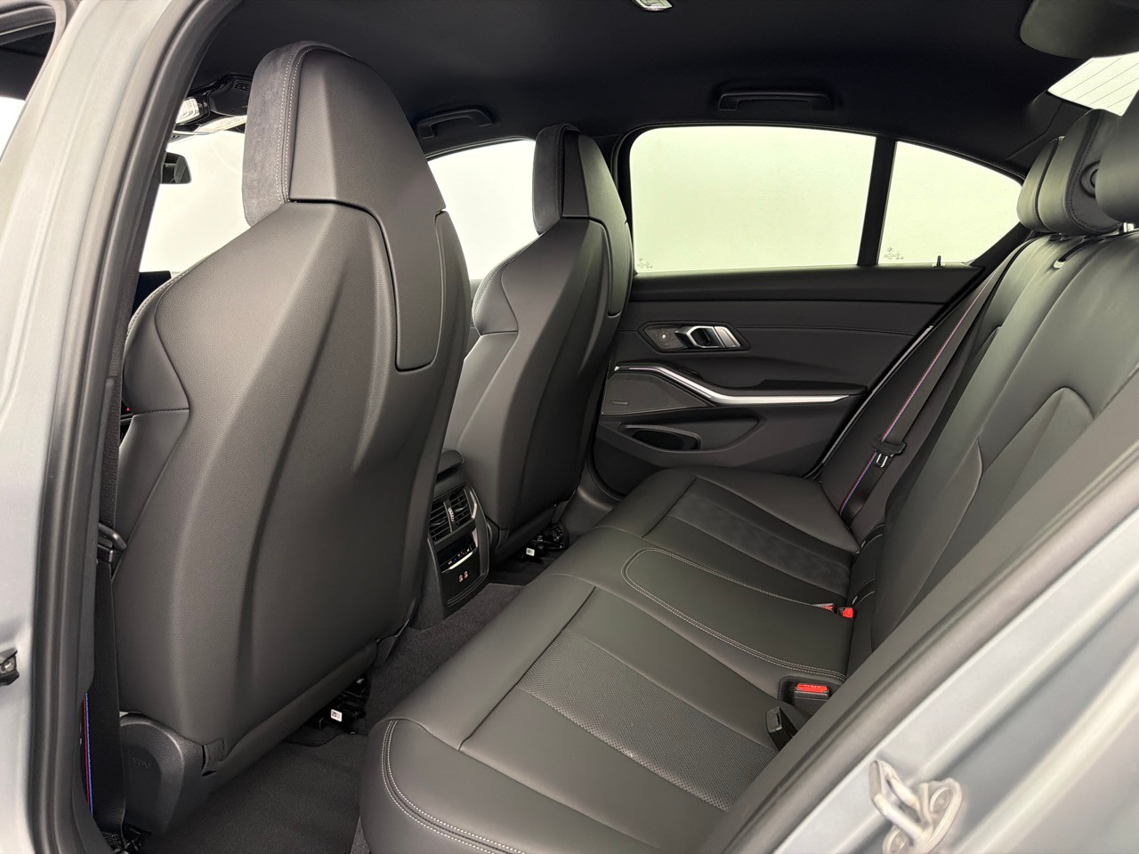 BMW M3 Competition M xDrive-image-5