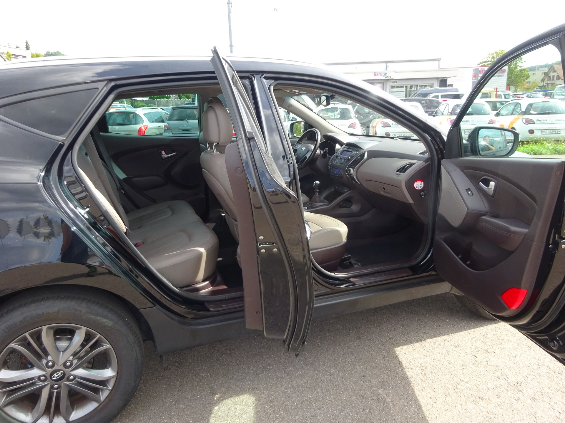 HYUNDAI iX 35 1.6 GDI Comfort 2WD-image-5