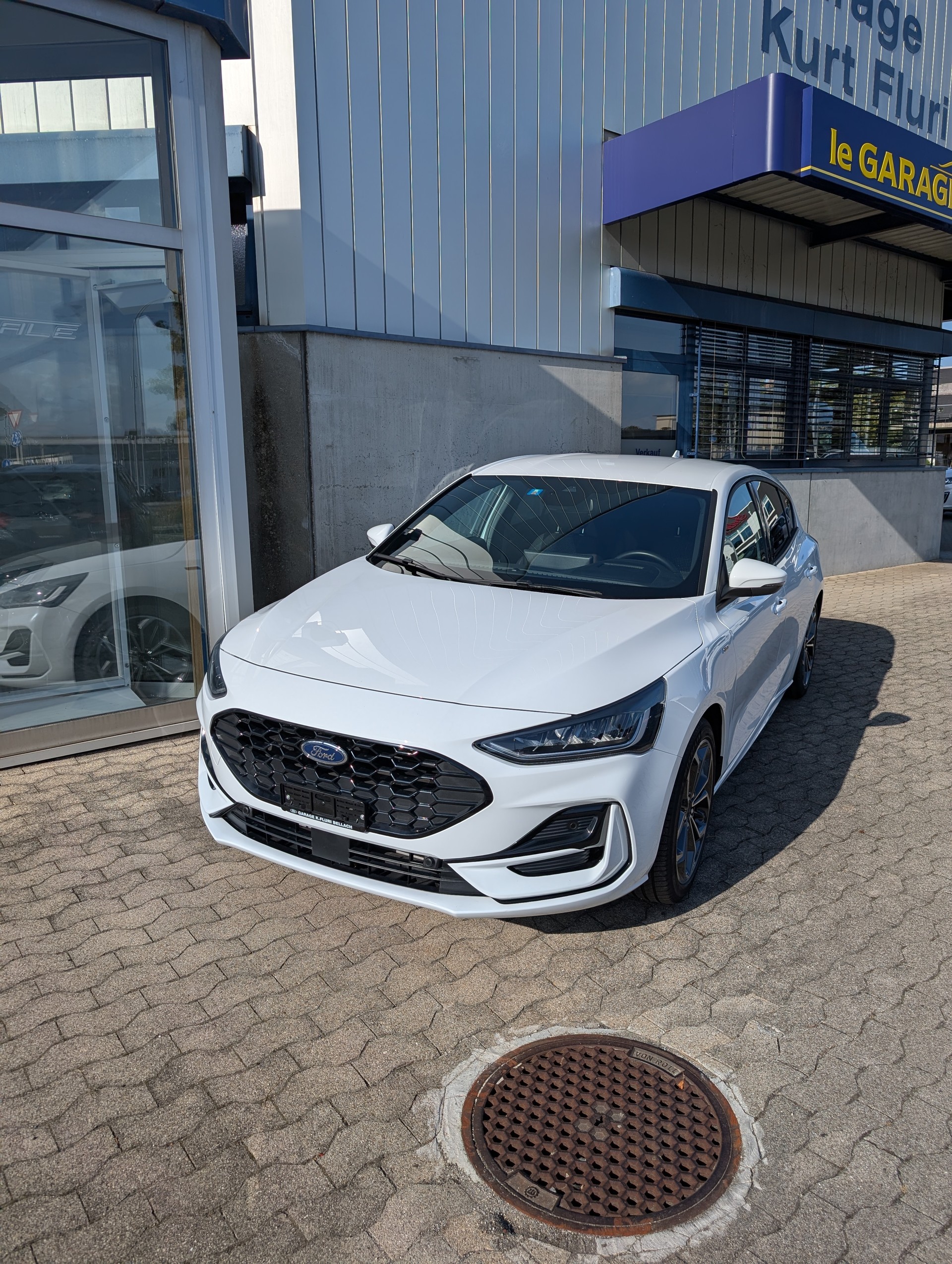 FORD Focus 1.0 MHEV ST-Line X Automat-image-0