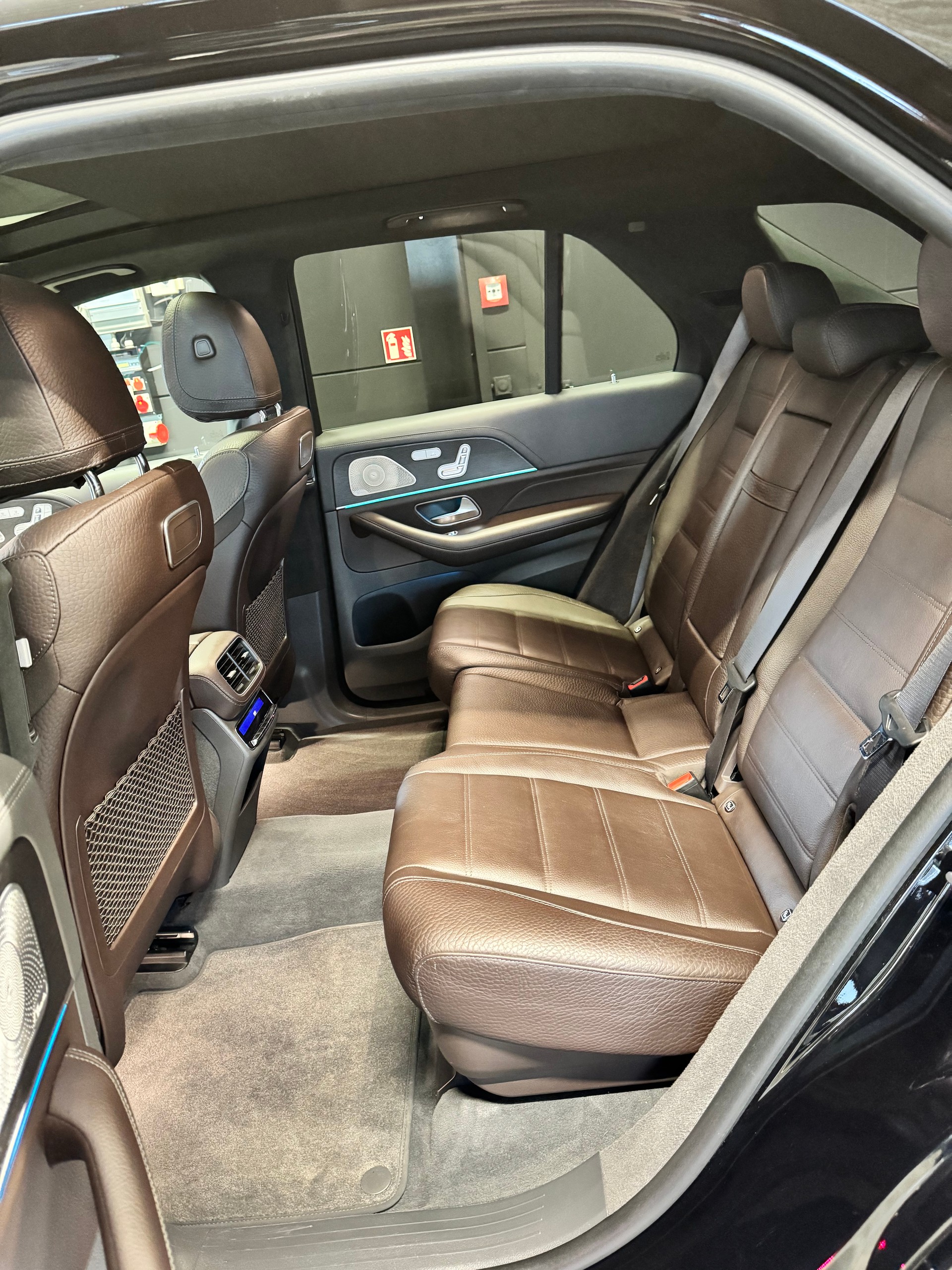 MERCEDES-BENZ GLE 400 d 4Matic AMG Line 9G-Tronic-image-11