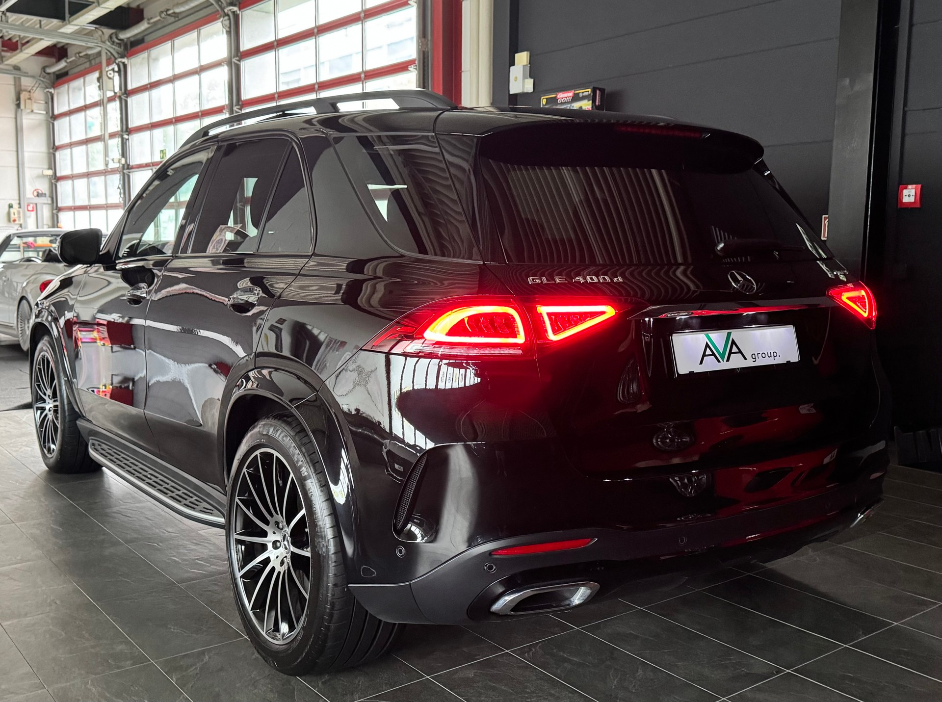 MERCEDES-BENZ GLE 400 d 4Matic AMG Line 9G-Tronic-image-0