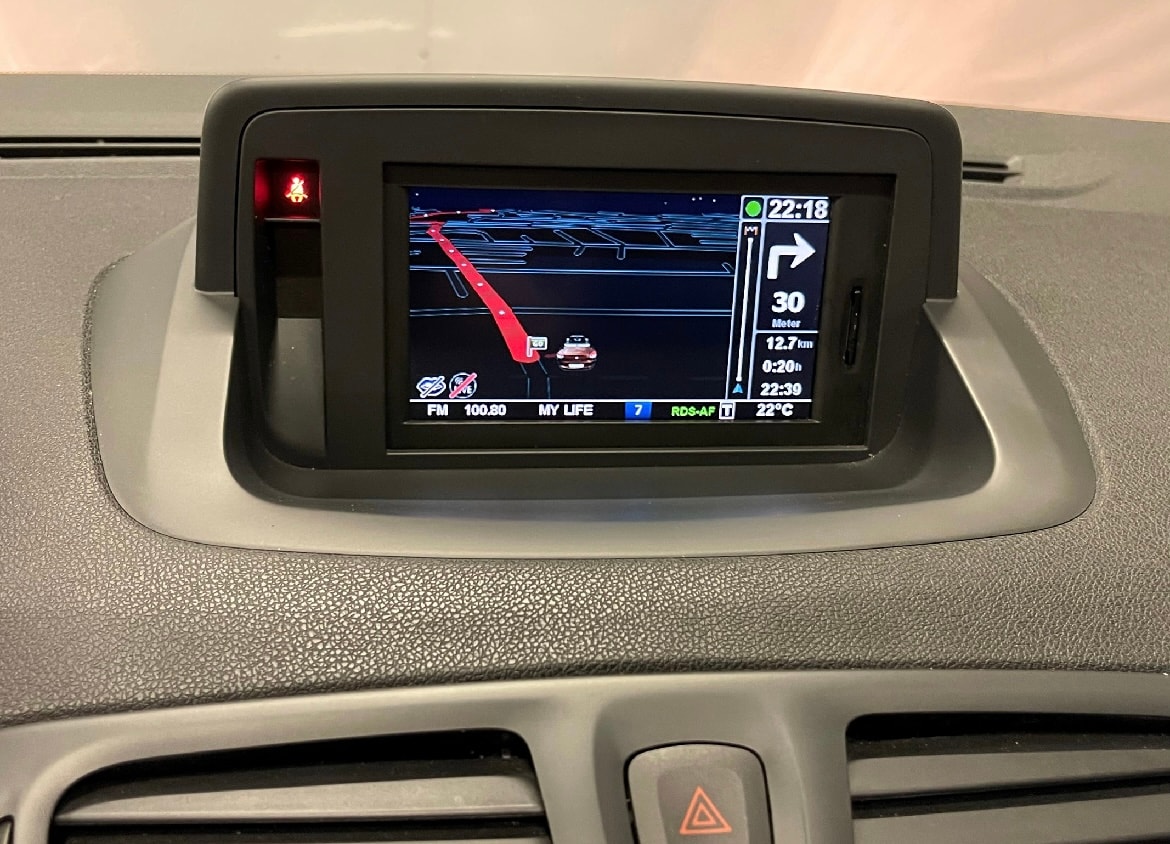 RENAULT Mégane CC 1.4 16V Turbo Dynamique-image-12