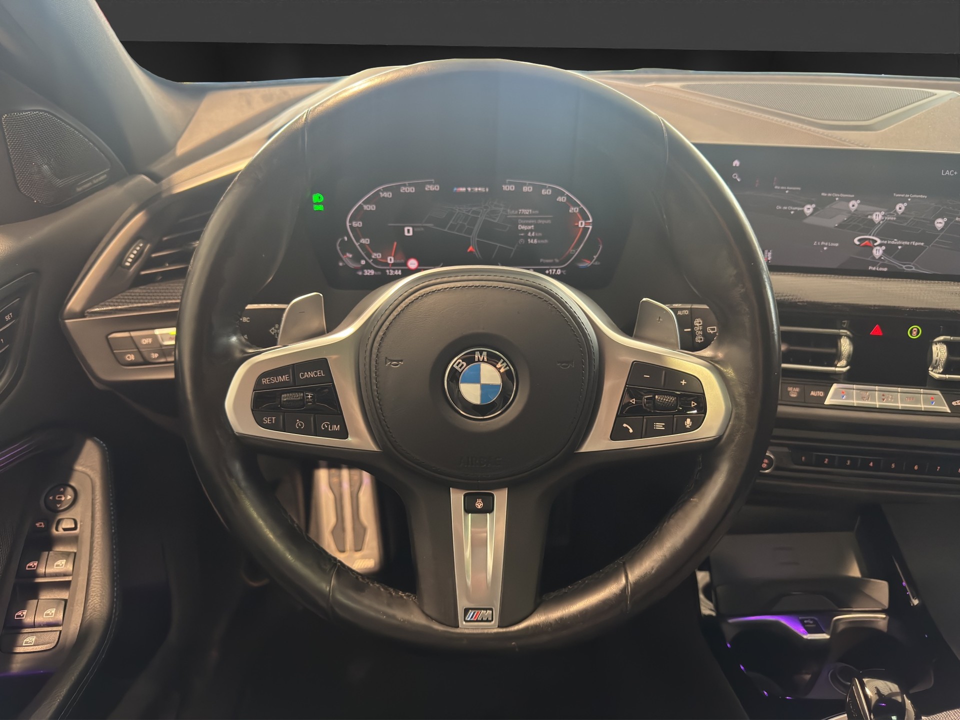 BMW M135i xDrive M Sport Pro Steptronic-image-9