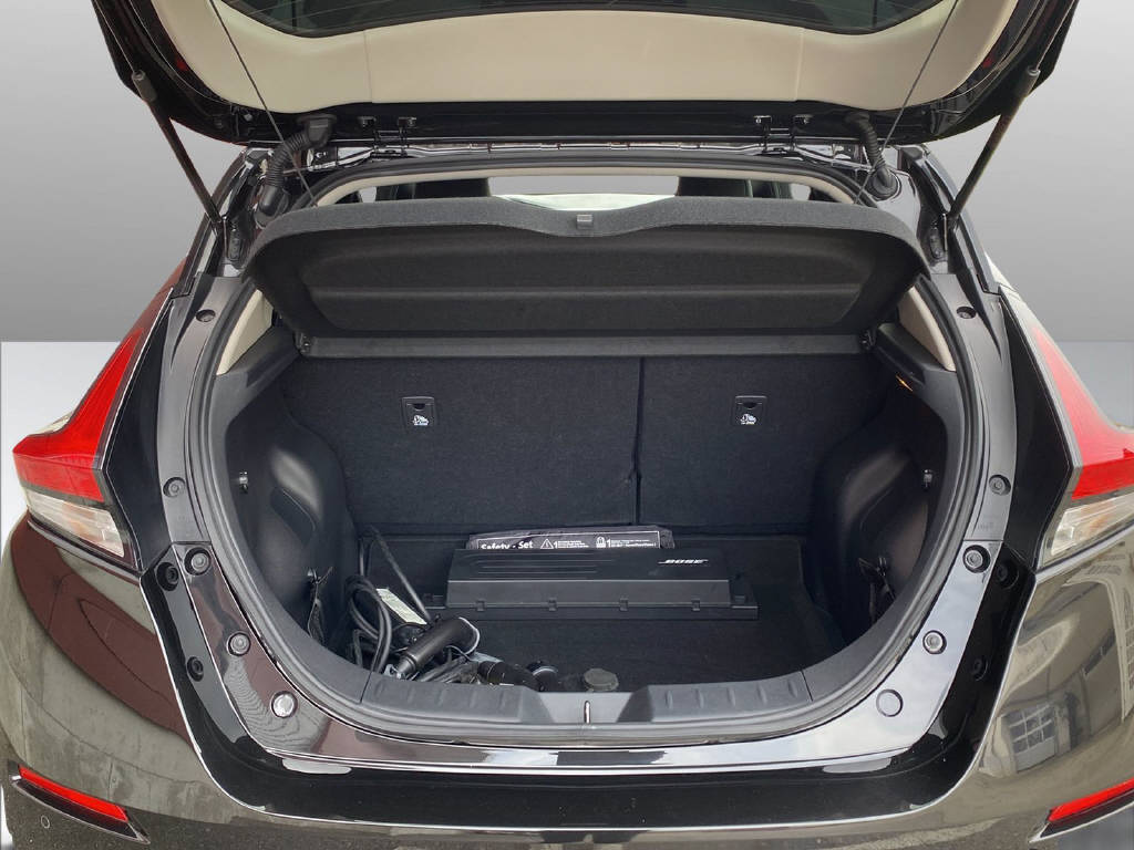 NISSAN Leaf Tekna-image-10