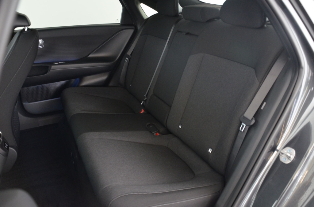 HYUNDAI Ioniq 6 77kWh Plus Line 4WD-image-14