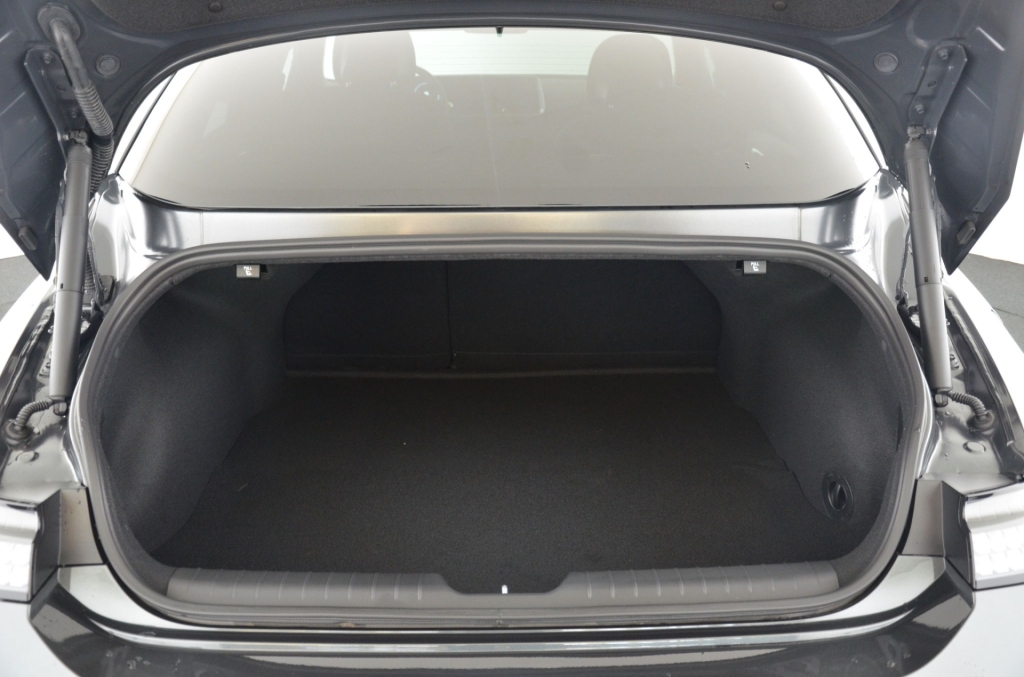 HYUNDAI Ioniq 6 77kWh Plus Line 4WD-image-28
