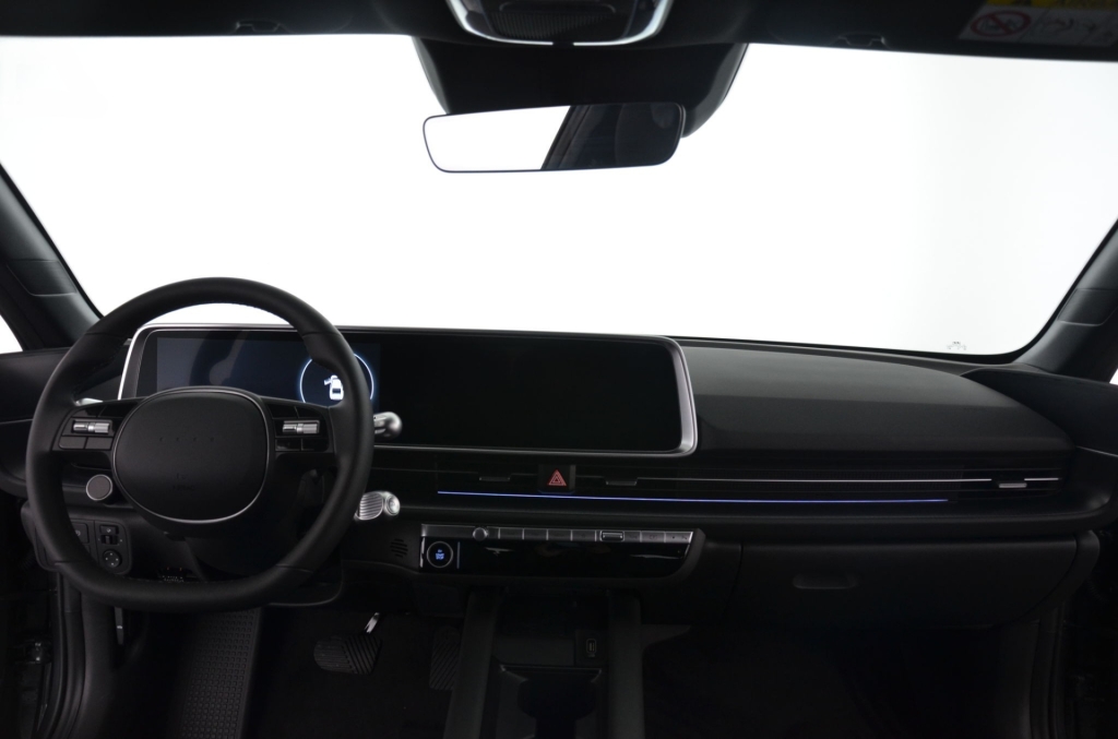 HYUNDAI Ioniq 6 77kWh Plus Line 4WD-image-11