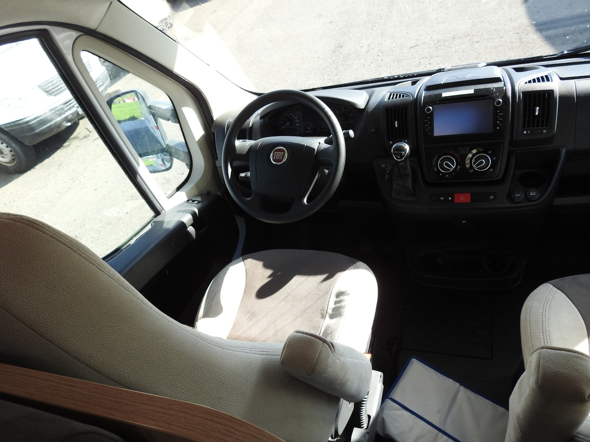 FIAT Capron A68 Sunlight-image-9