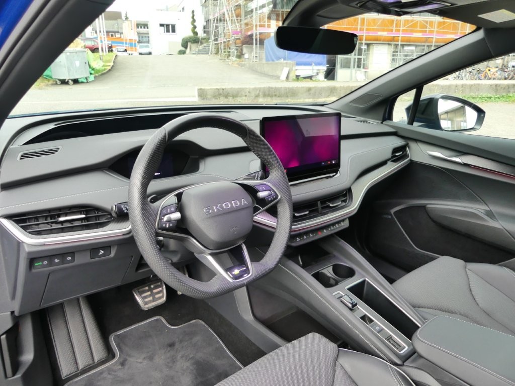 SKODA Enyaq 4x4 RS-image-6