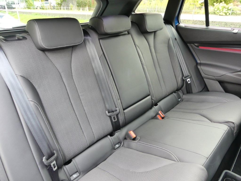 SKODA Enyaq 4x4 RS-image-12