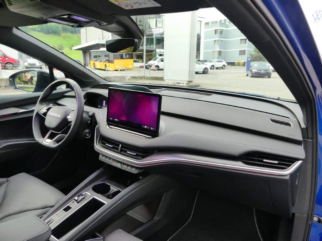 SKODA Enyaq 4x4 RS-image-8