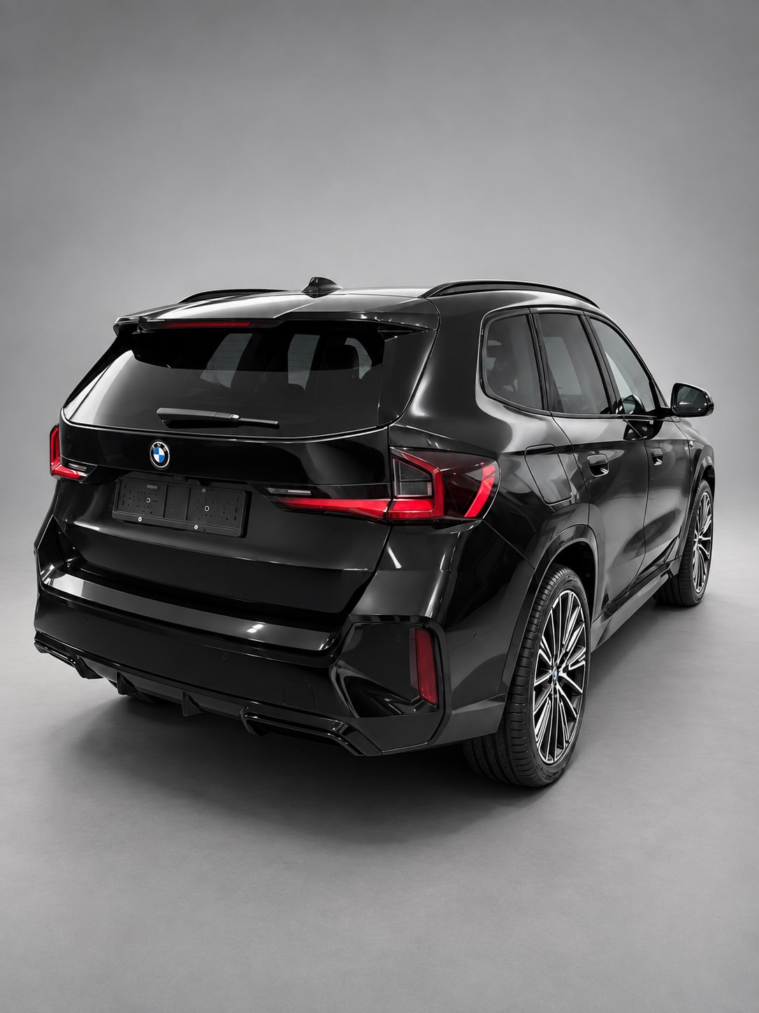 BMW 30e xDrive-image-2