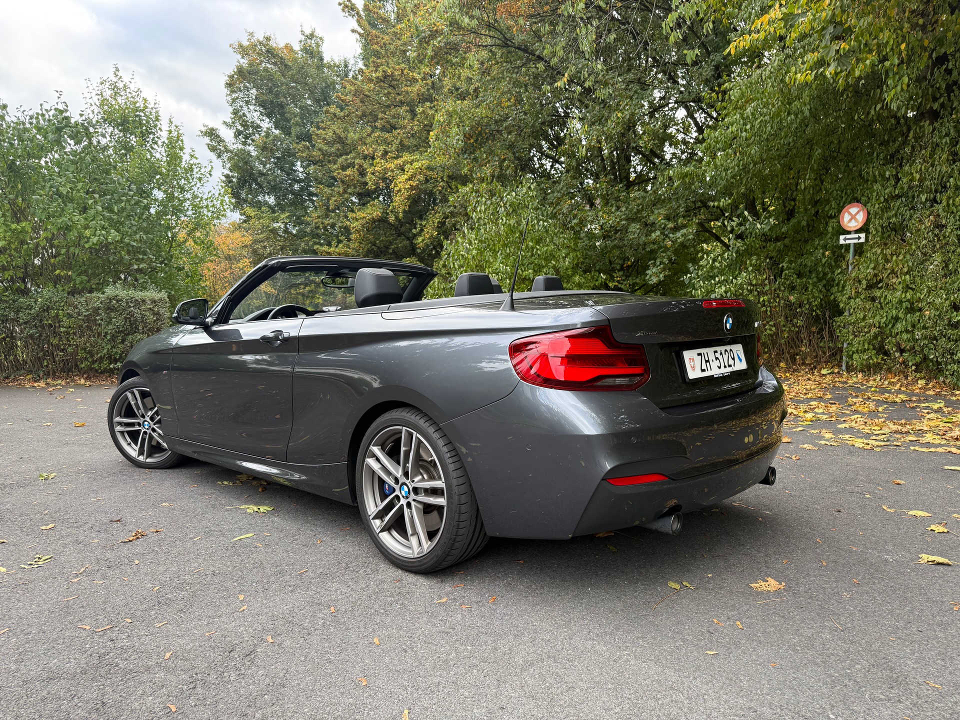 BMW M240i xDrive SAG-image-1