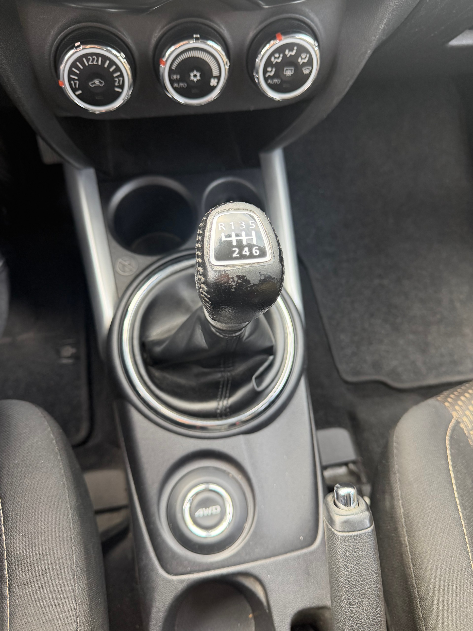 MITSUBISHI ASX 1.8 DID Navigator 4WD-image-7