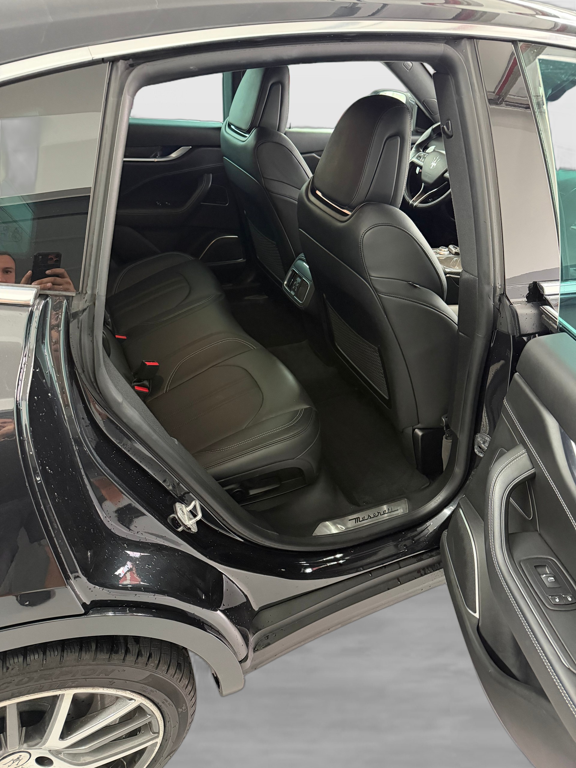 MASERATI Levante S 3.0 V6 Automatica-image-13