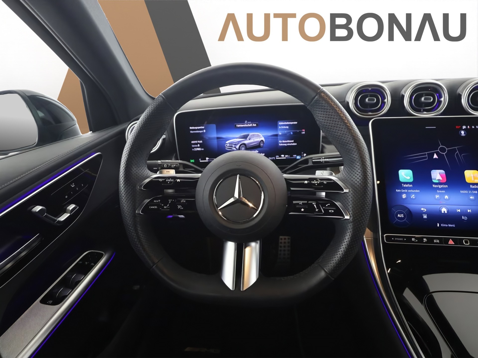 MERCEDES-BENZ GLC 300 e 4MATIC AMG Line Premium AHK Night Memory-image-12