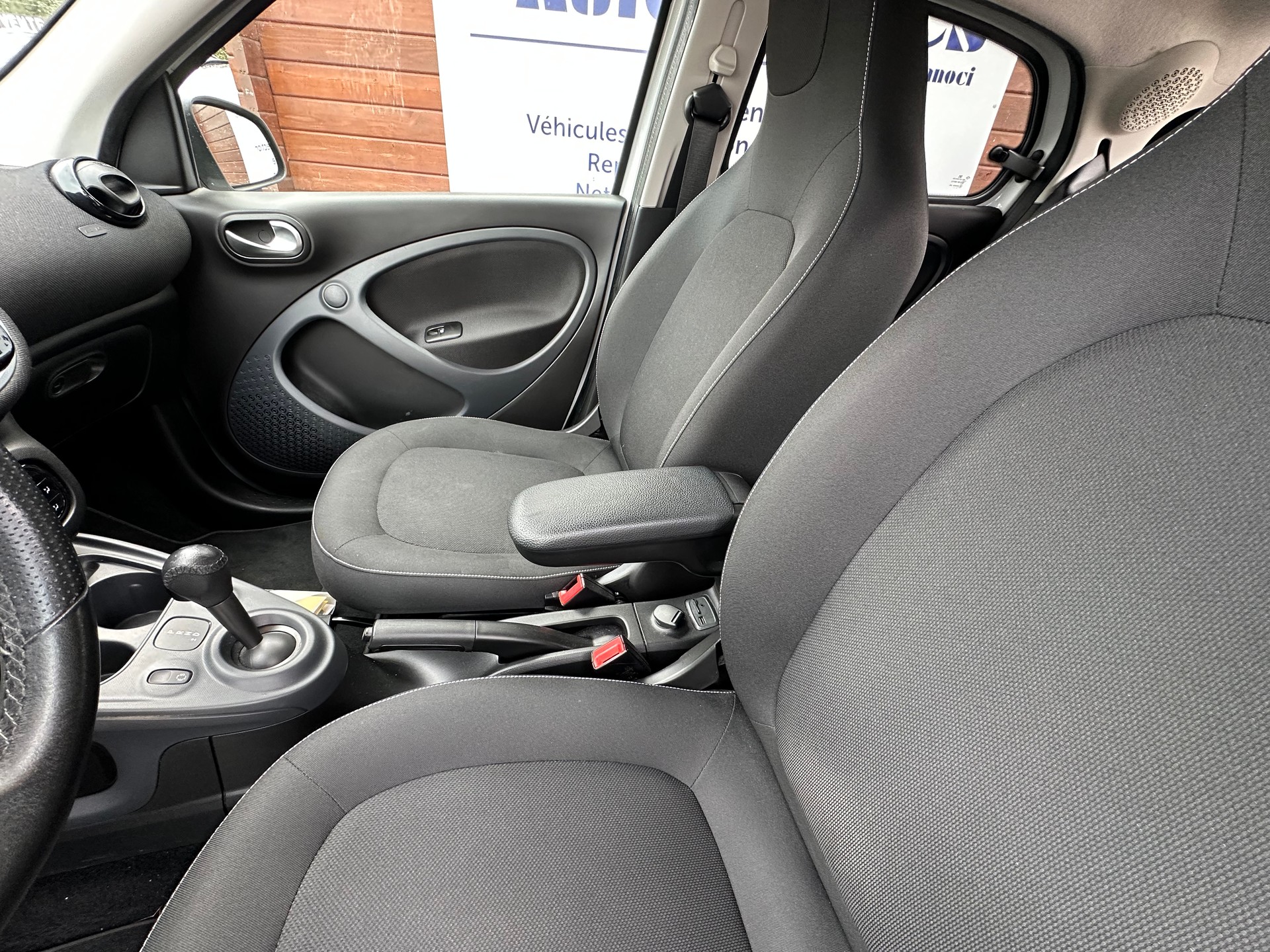 SMART forfour passion twinmatic-image-16