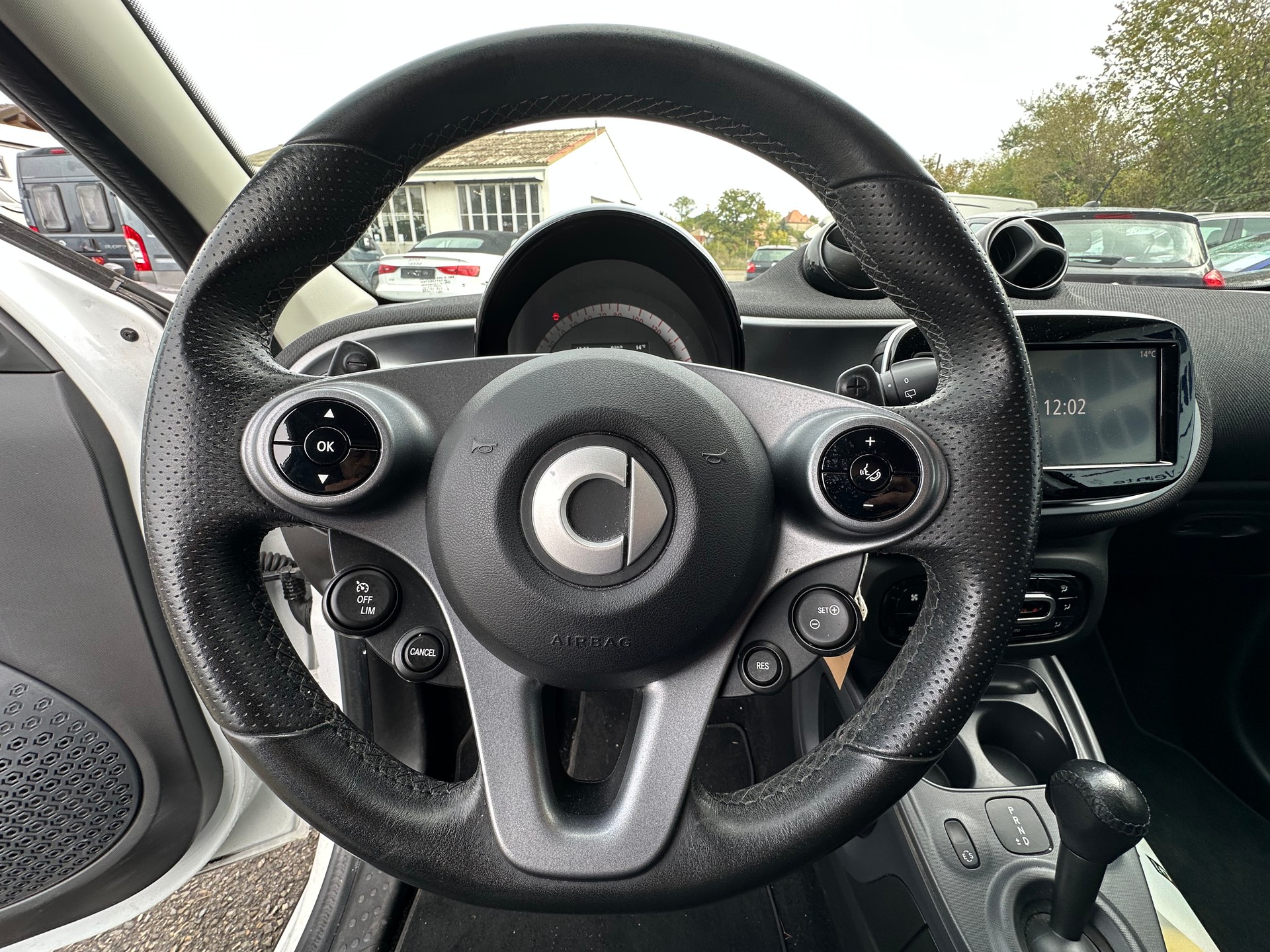 SMART forfour passion twinmatic-image-17