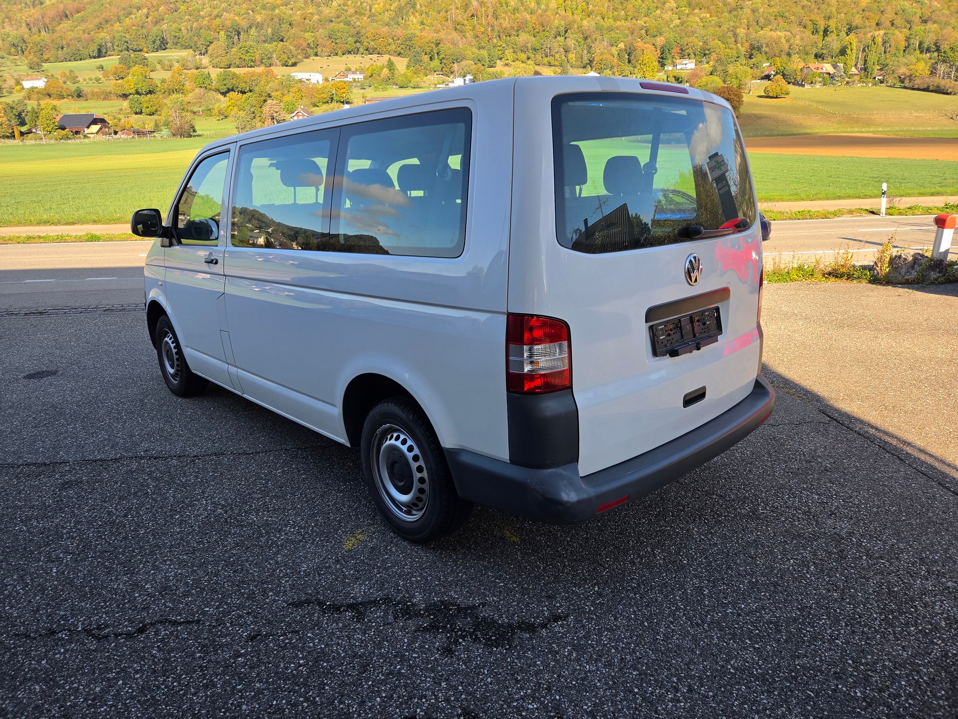 VW T5 2.0 TDI-image-3