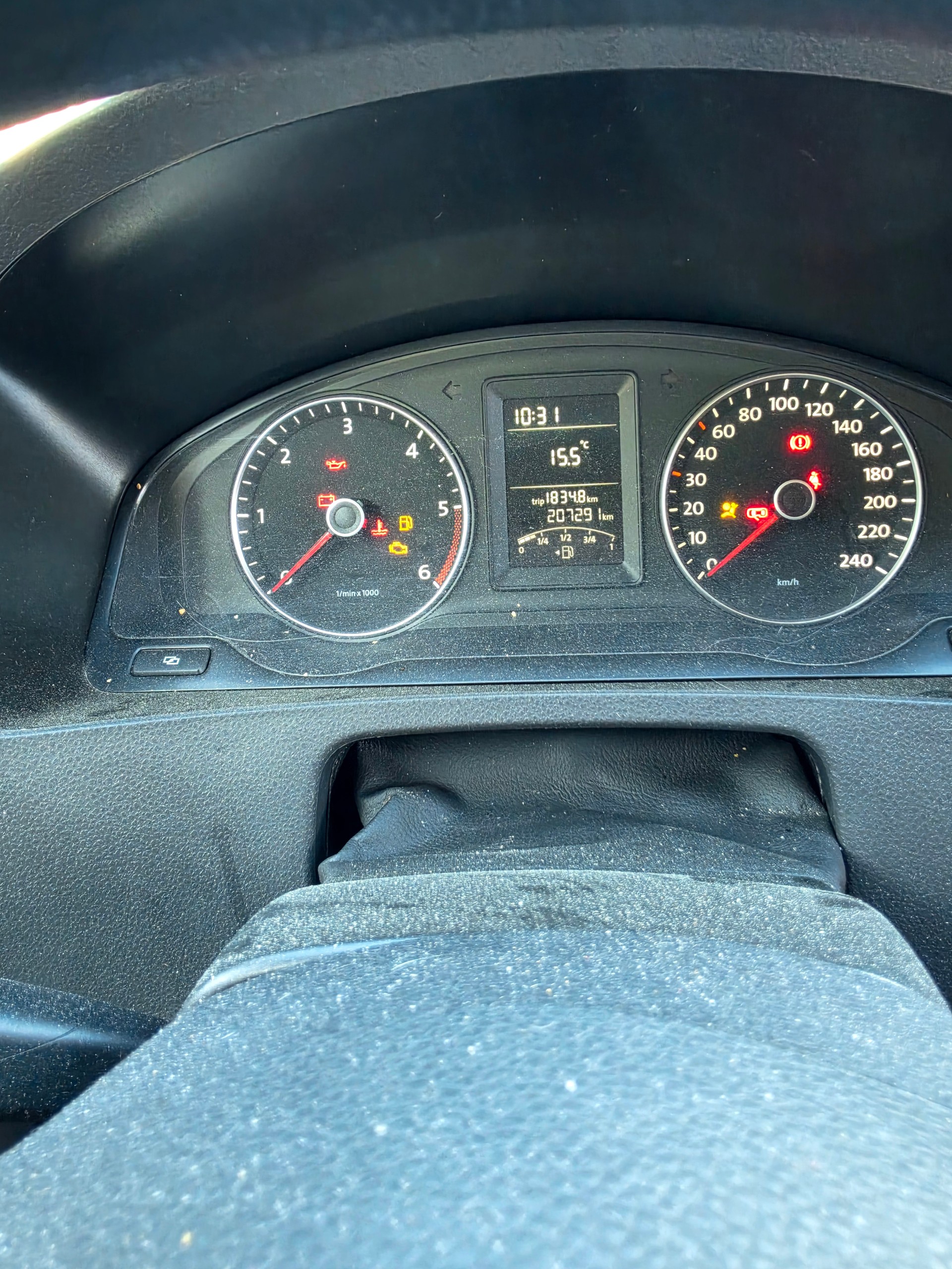VW T5 2.0 TDI-image-12