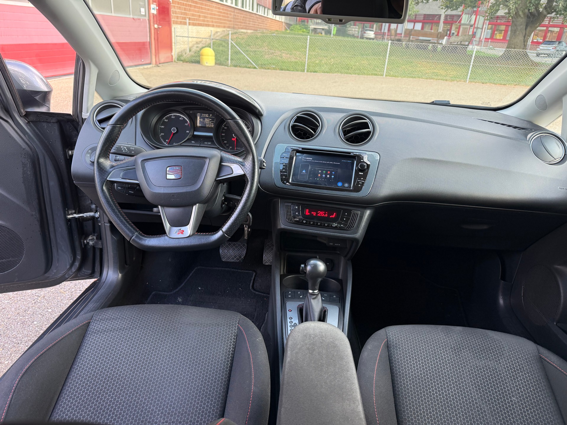 SEAT Ibiza ST 1.4 TSI FR DSG-image-7