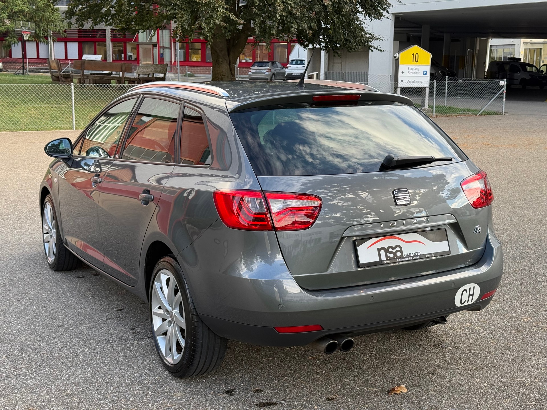 SEAT Ibiza ST 1.4 TSI FR DSG-image-3