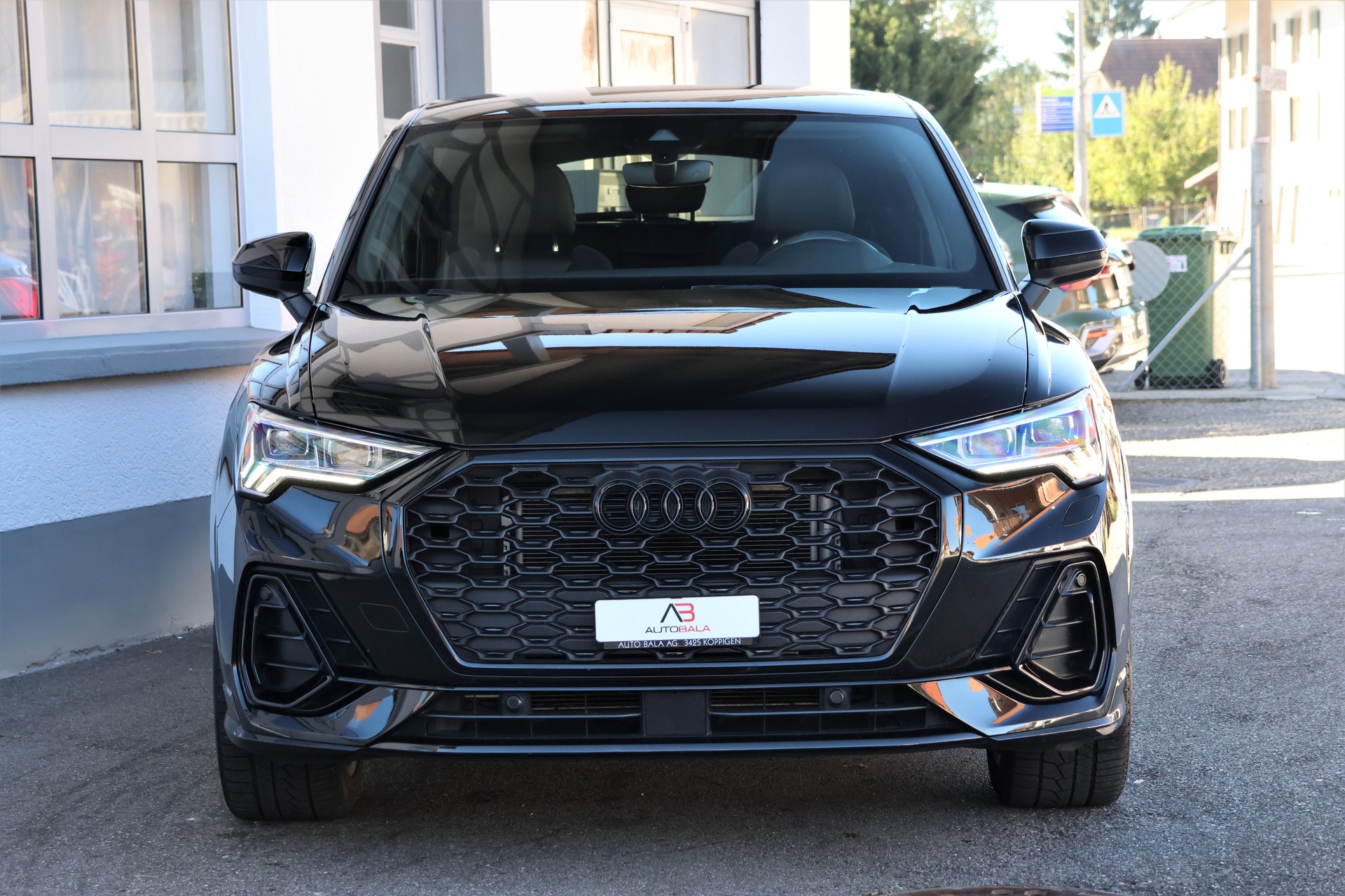 AUDI Q3 Sportback 35 TFSI S line Attraction S-tronic (CH)-image-1