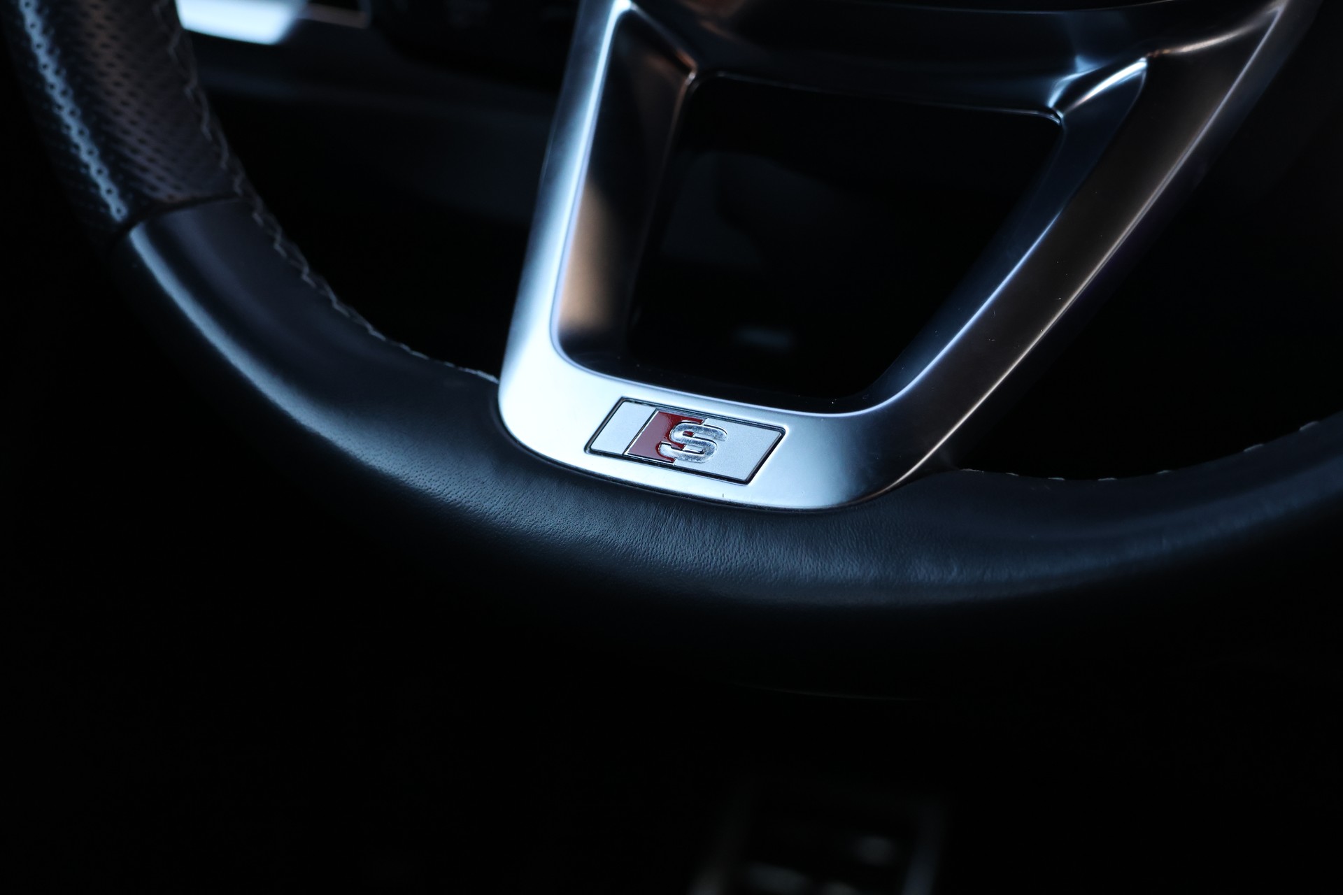 AUDI Q3 Sportback 35 TFSI S line Attraction S-tronic (CH)-image-18