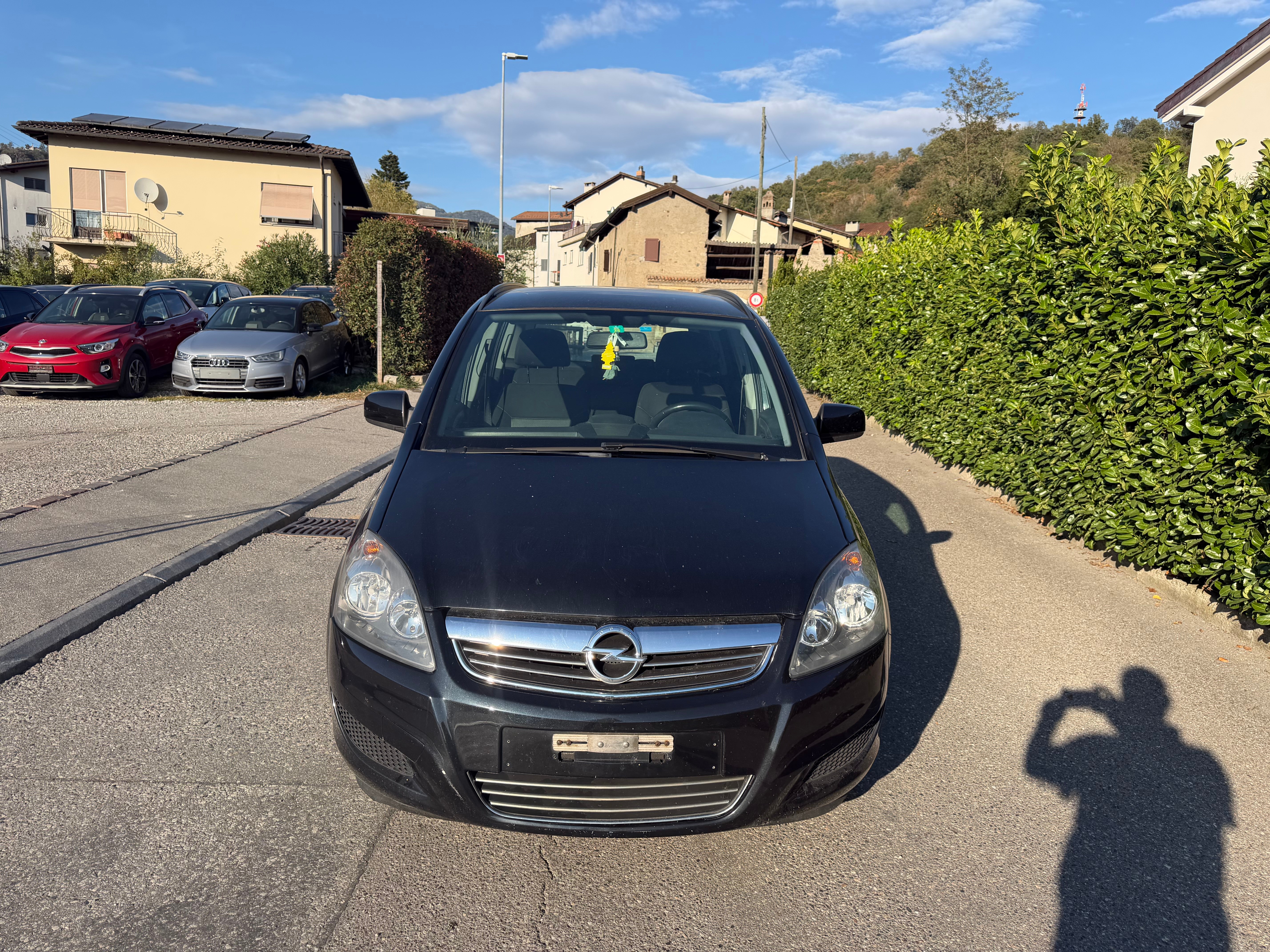 Car photo