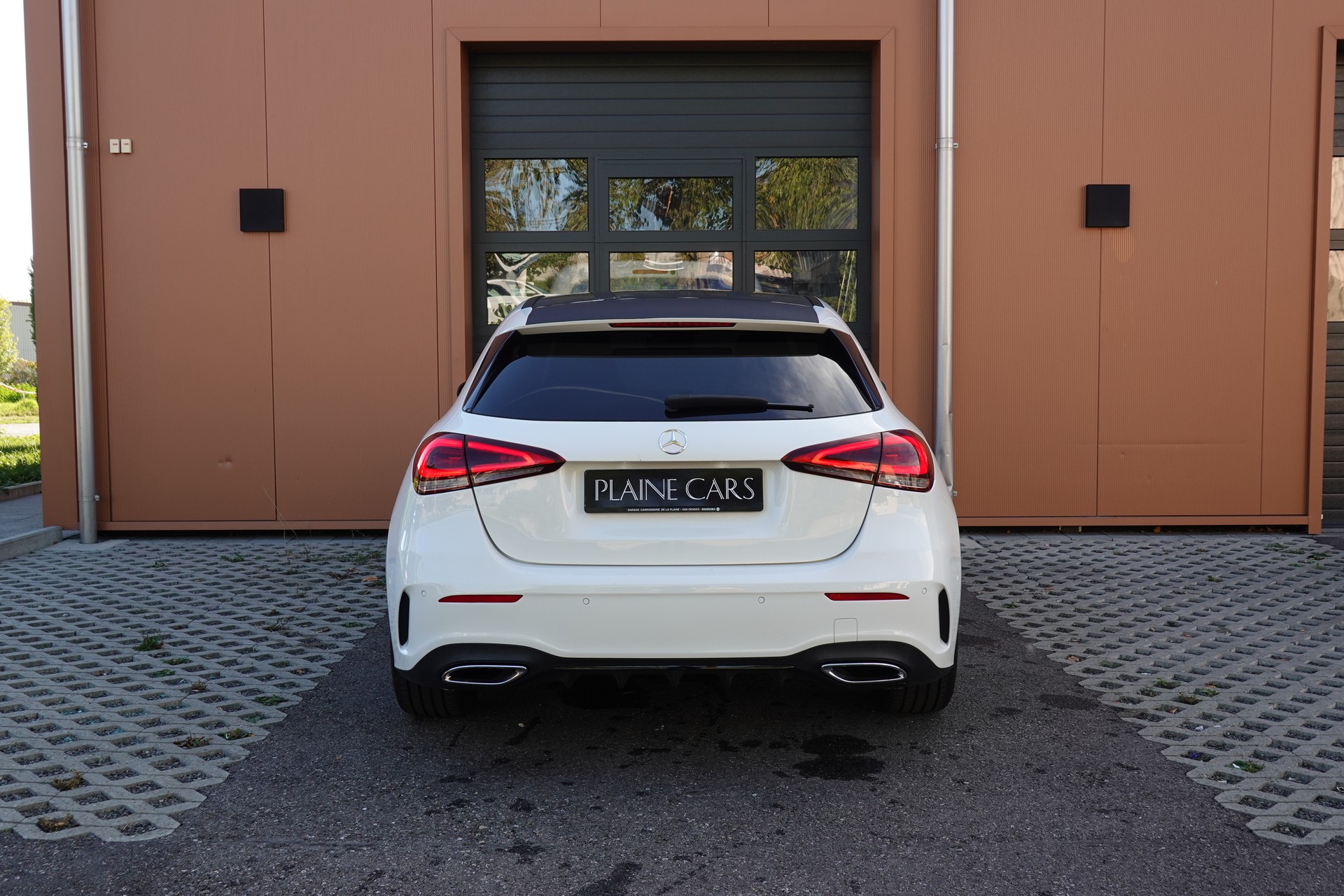 MERCEDES-BENZ A 250 AMG Line "* Pack AMG Line * Capteurs avant/arrière * Tempomat * Clim Auto * Sièges AMG * Jantes 18 *"-image-8