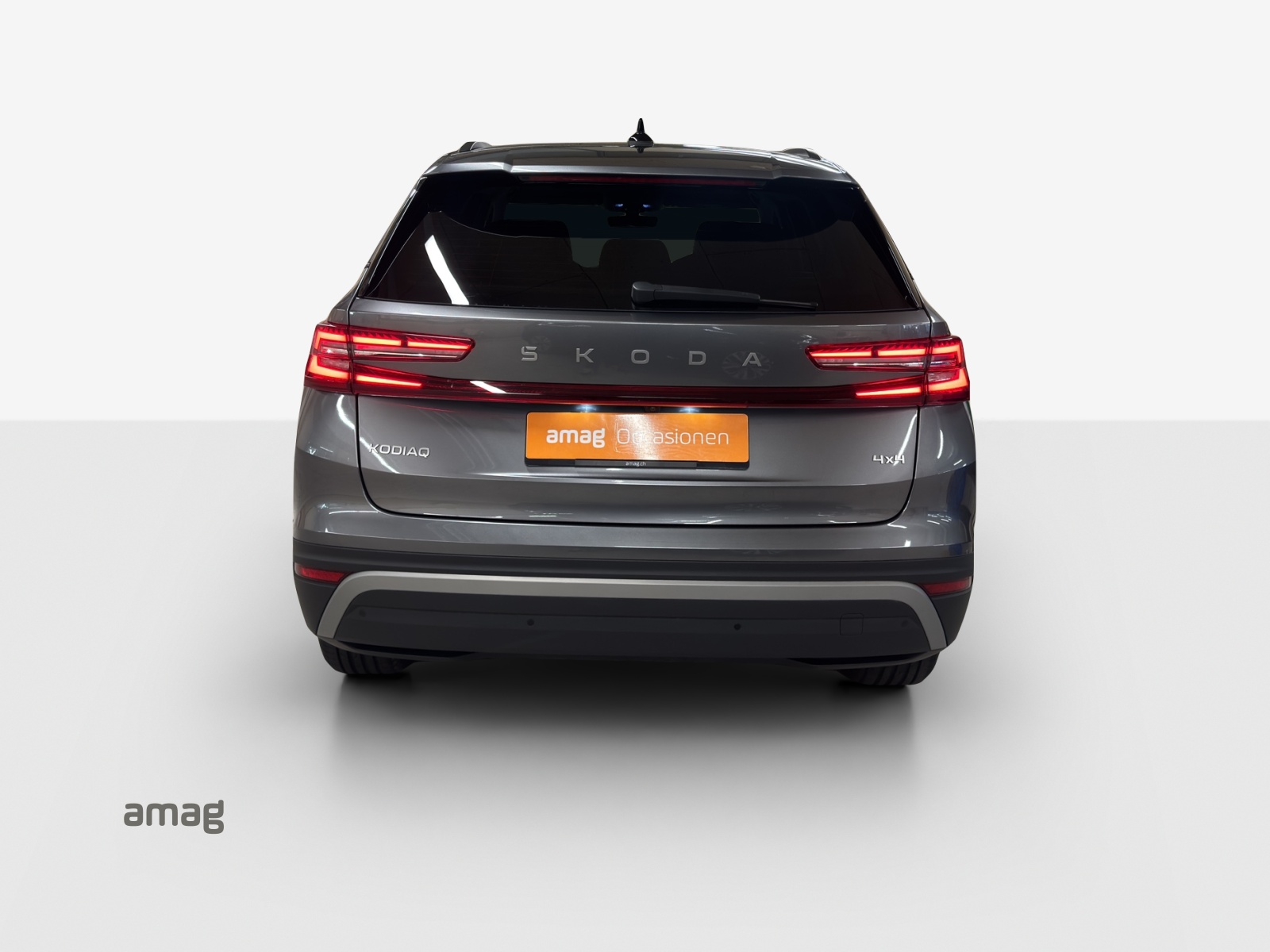 SKODA Kodiaq 2.0 TSI Selection 4x4-showroom-element-3
