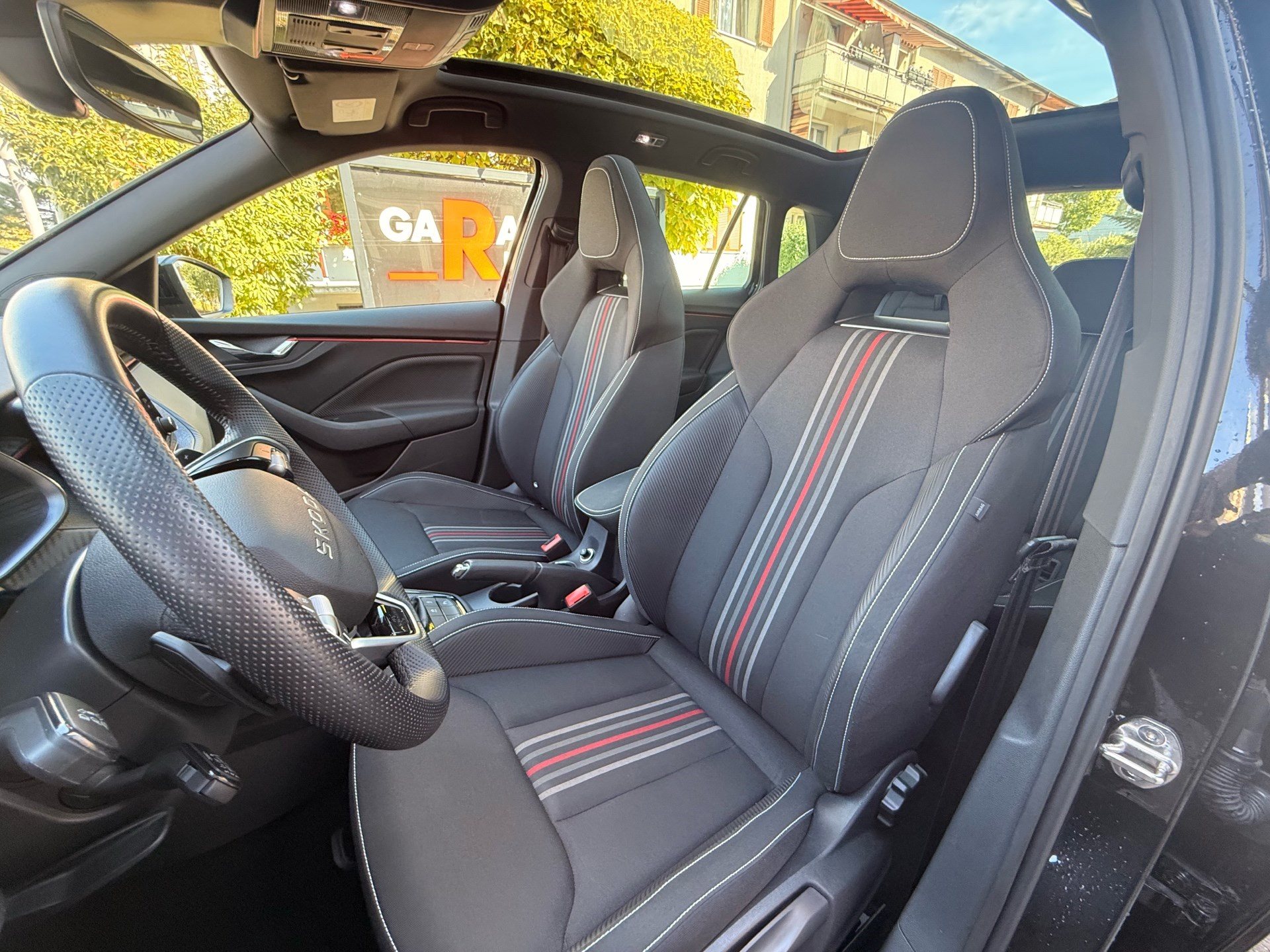 SKODA Kamiq Monte Carlo ***ANHÄNGERKUPPLUNG & 5 JAHRE SKODA WERKSGARANTIE ***-image-8
