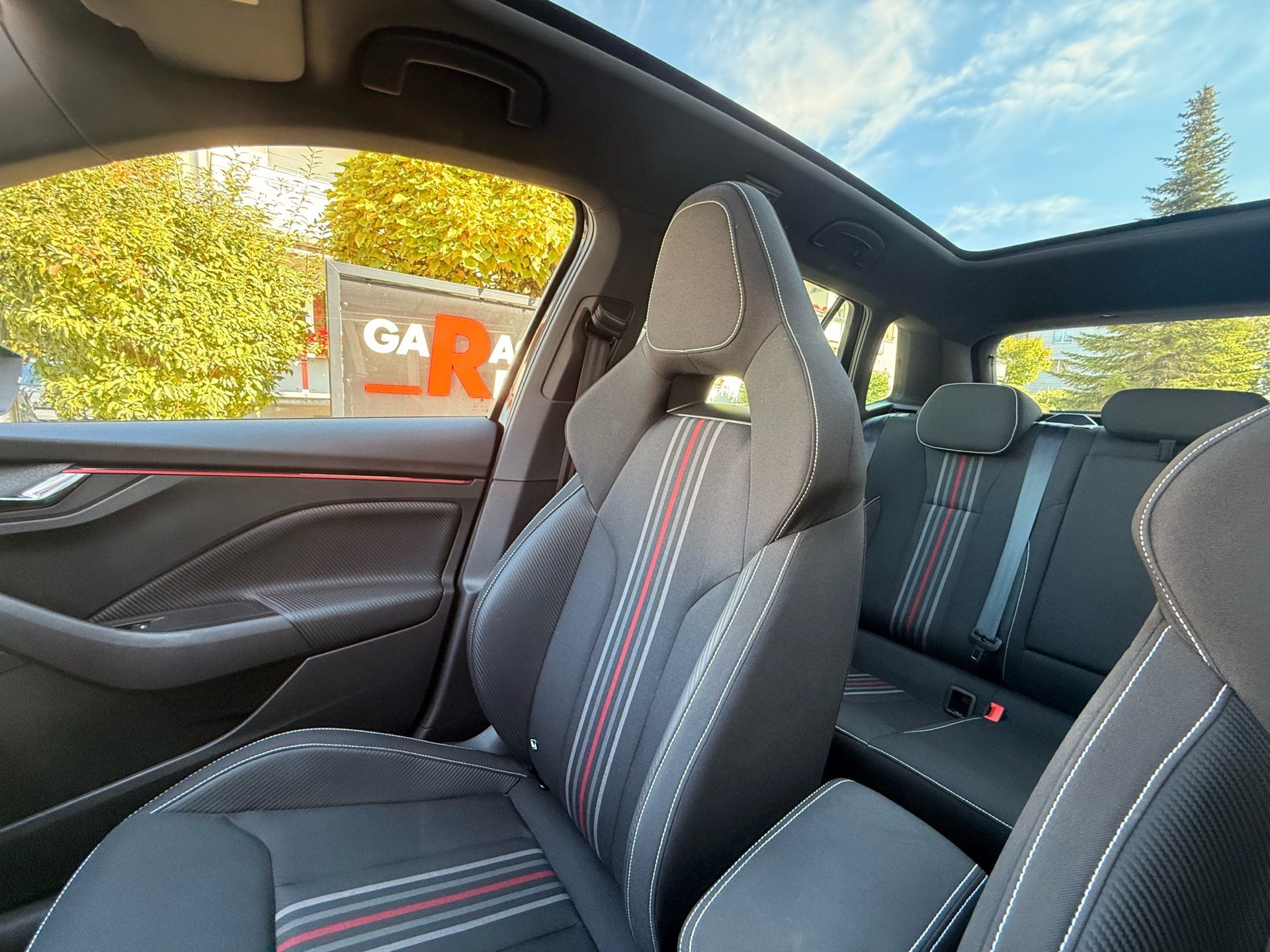 SKODA Kamiq Monte Carlo ***ANHÄNGERKUPPLUNG & 5 JAHRE SKODA WERKSGARANTIE ***-image-24