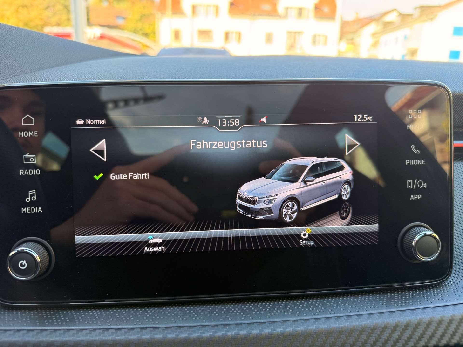 SKODA Kamiq Monte Carlo ***ANHÄNGERKUPPLUNG & 5 JAHRE SKODA WERKSGARANTIE ***-image-19