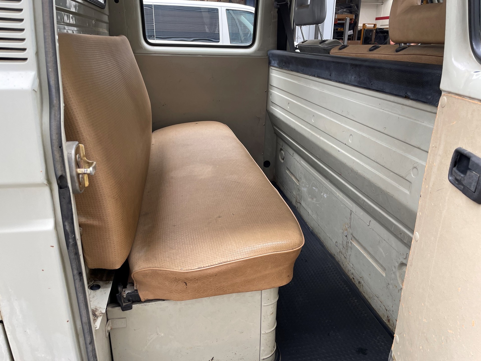 VW T2 Pick up-image-11