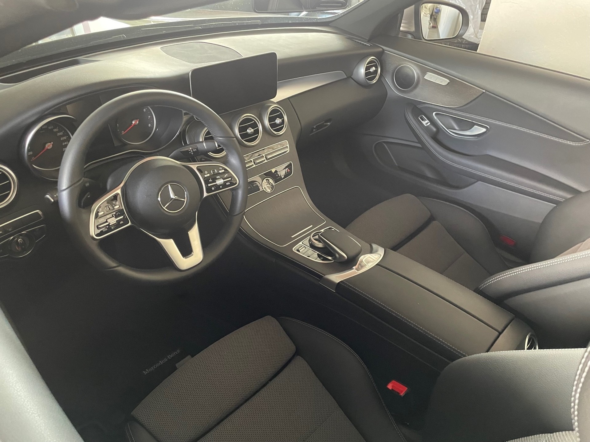 MERCEDES-BENZ C 300 9G-Tronic-image-4