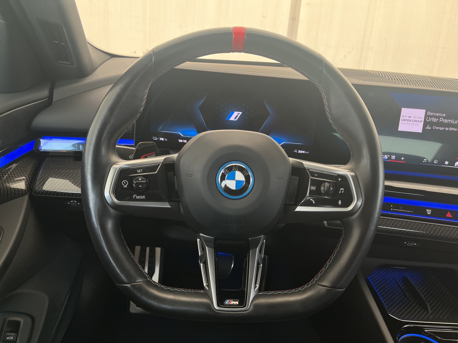 BMW i5 M60 xDrive M Sport Pro-image-12
