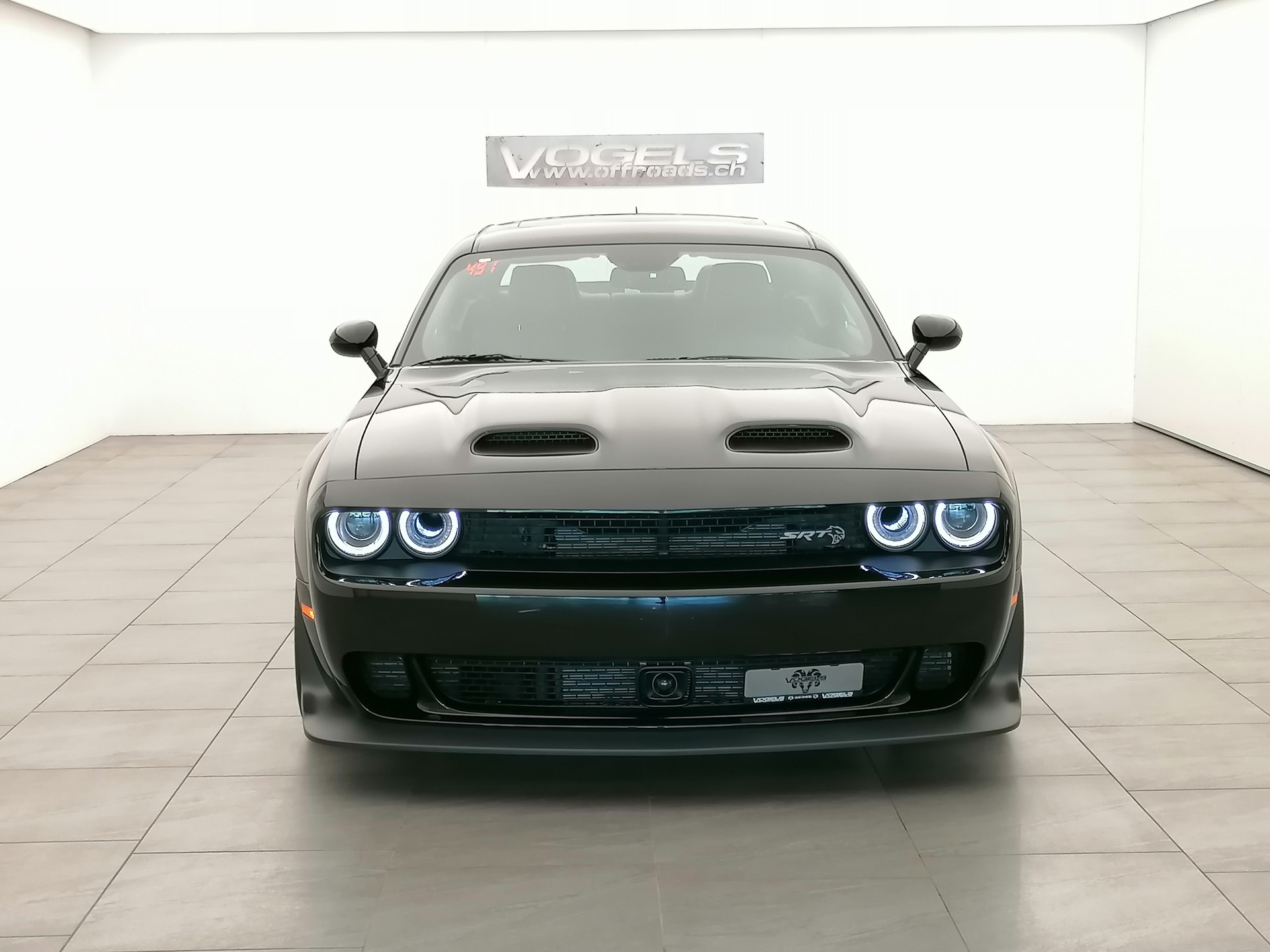 DODGE Challenger Hellcat WB Jailbreak-image-1