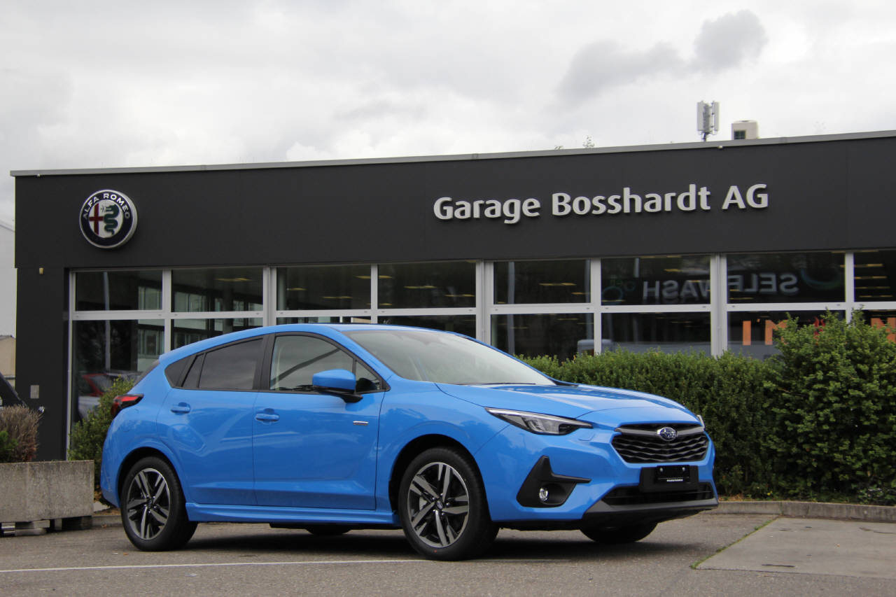 SUBARU Impreza 2.0i e-Boxer Luxury-image-0