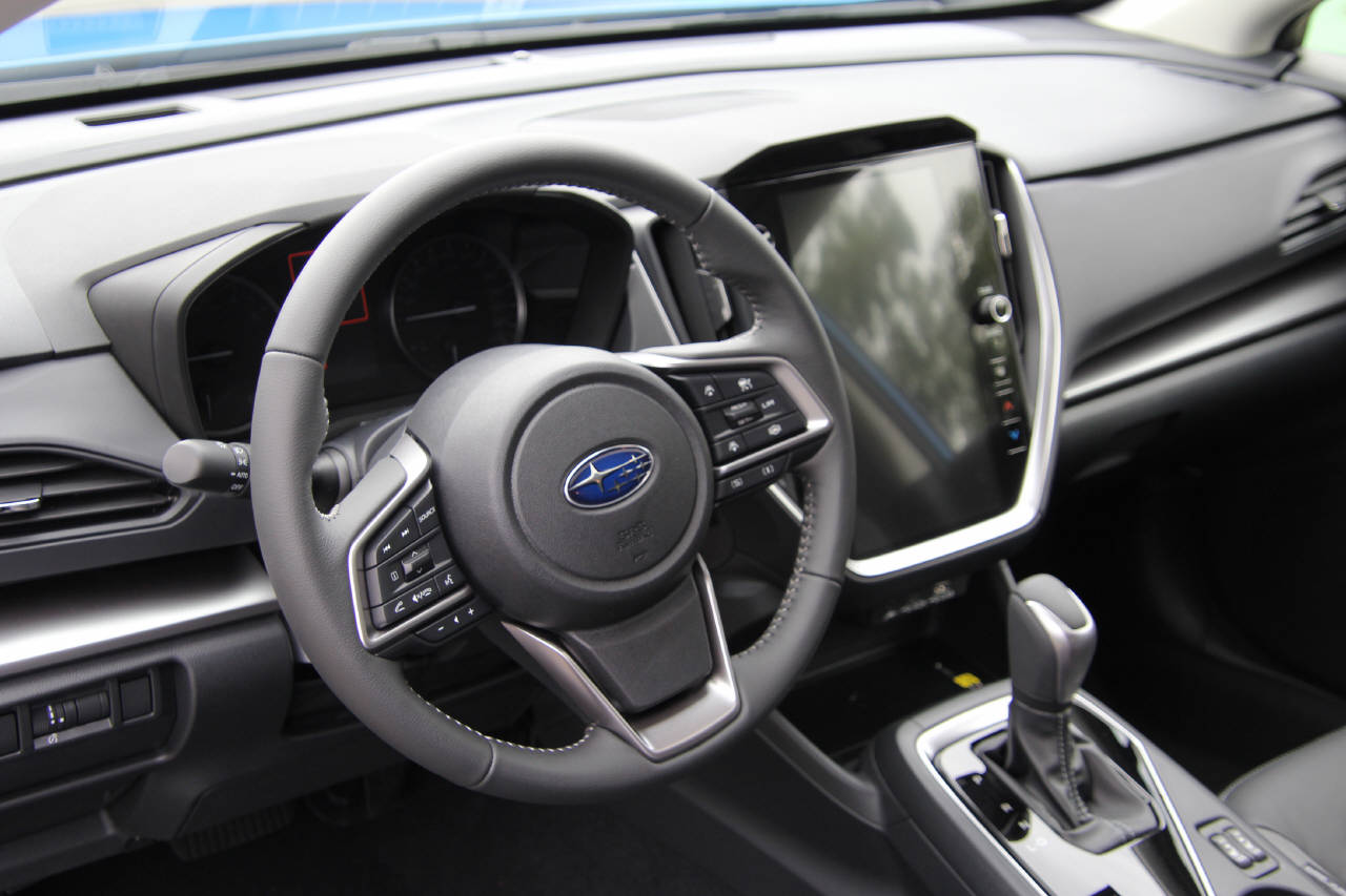 SUBARU Impreza 2.0i e-Boxer Luxury-image-8