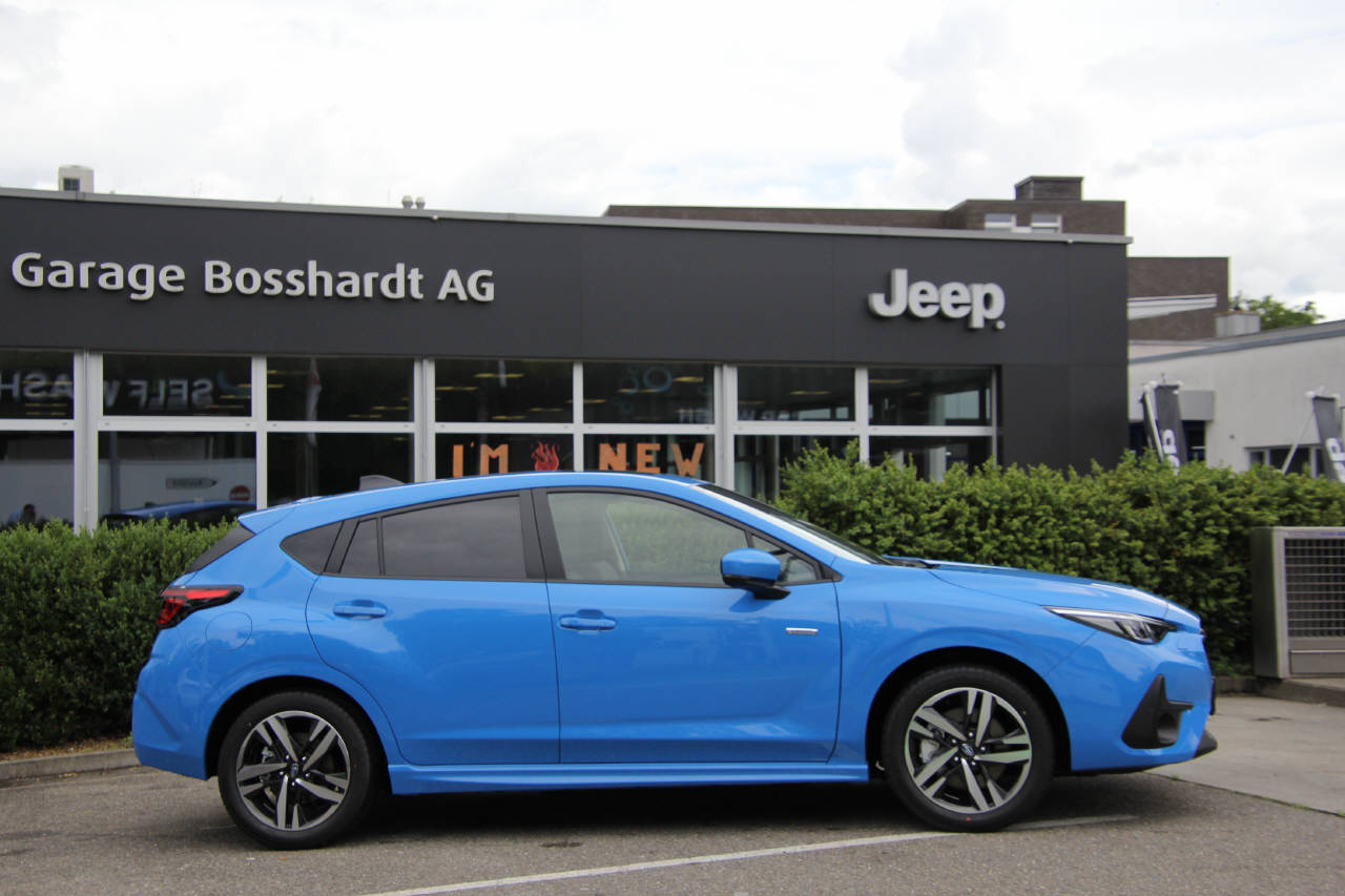 SUBARU Impreza 2.0i e-Boxer Luxury-image-1